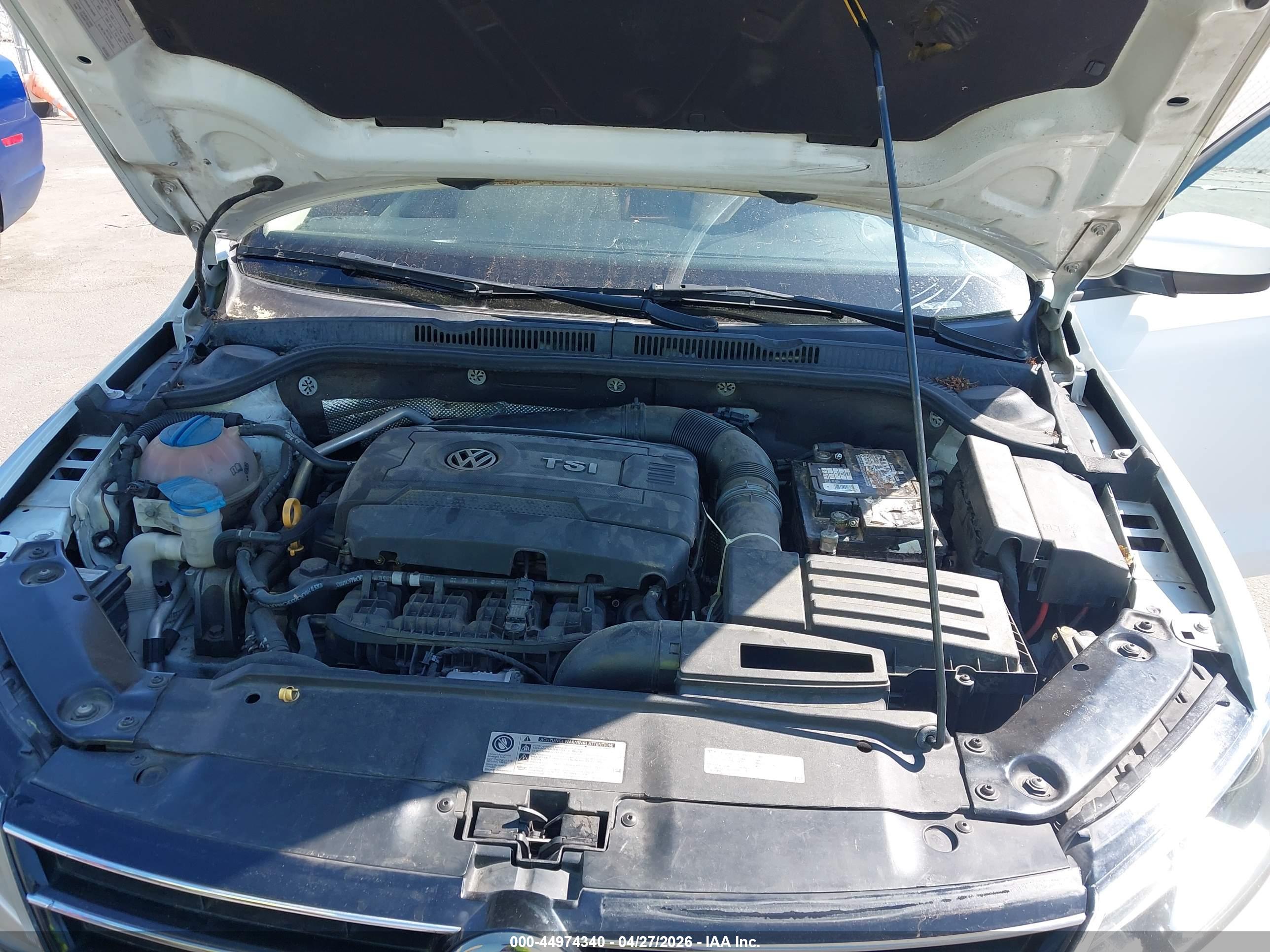 VOLKSWAGEN JETTA image 10