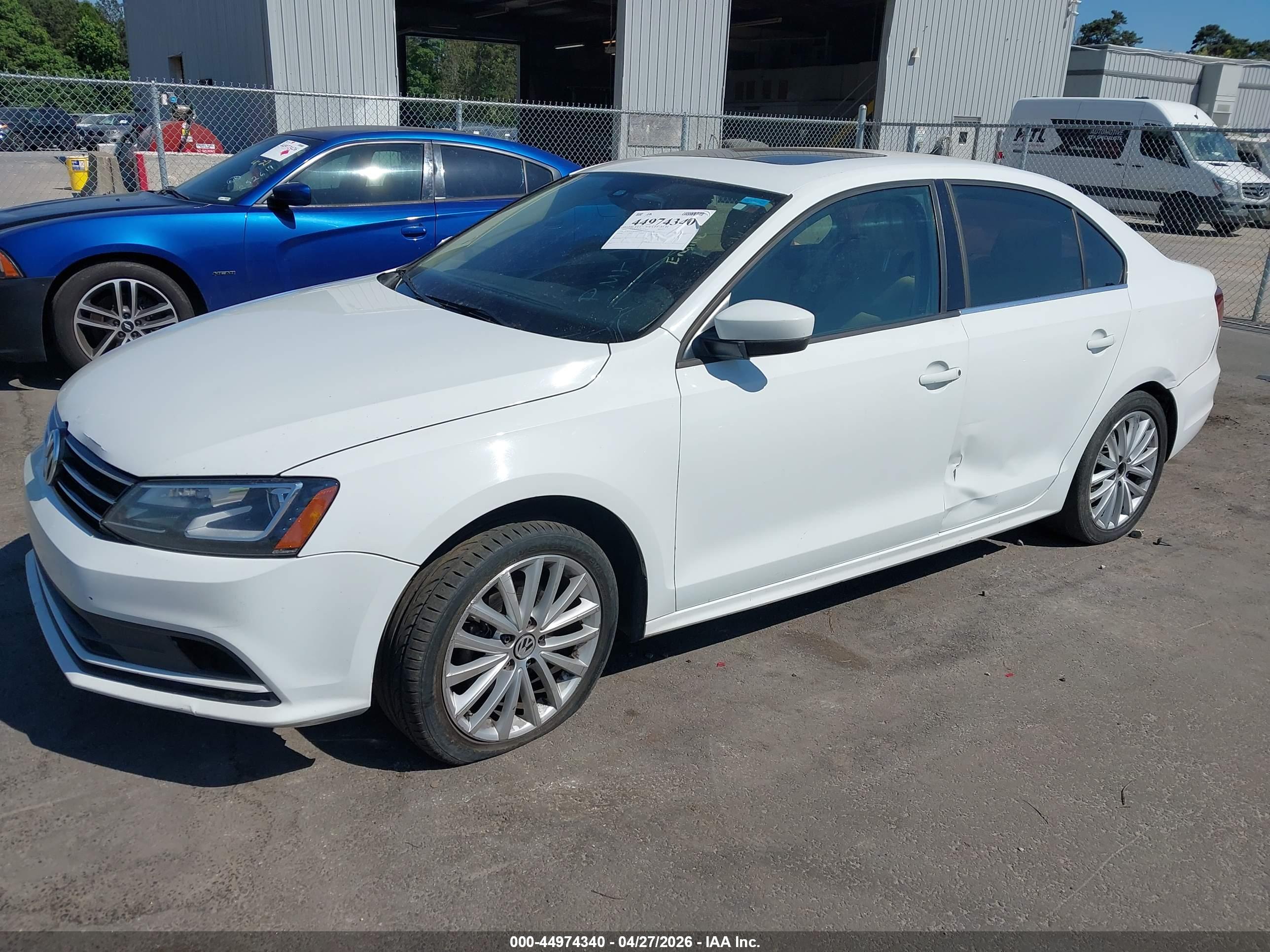 VOLKSWAGEN JETTA image 2