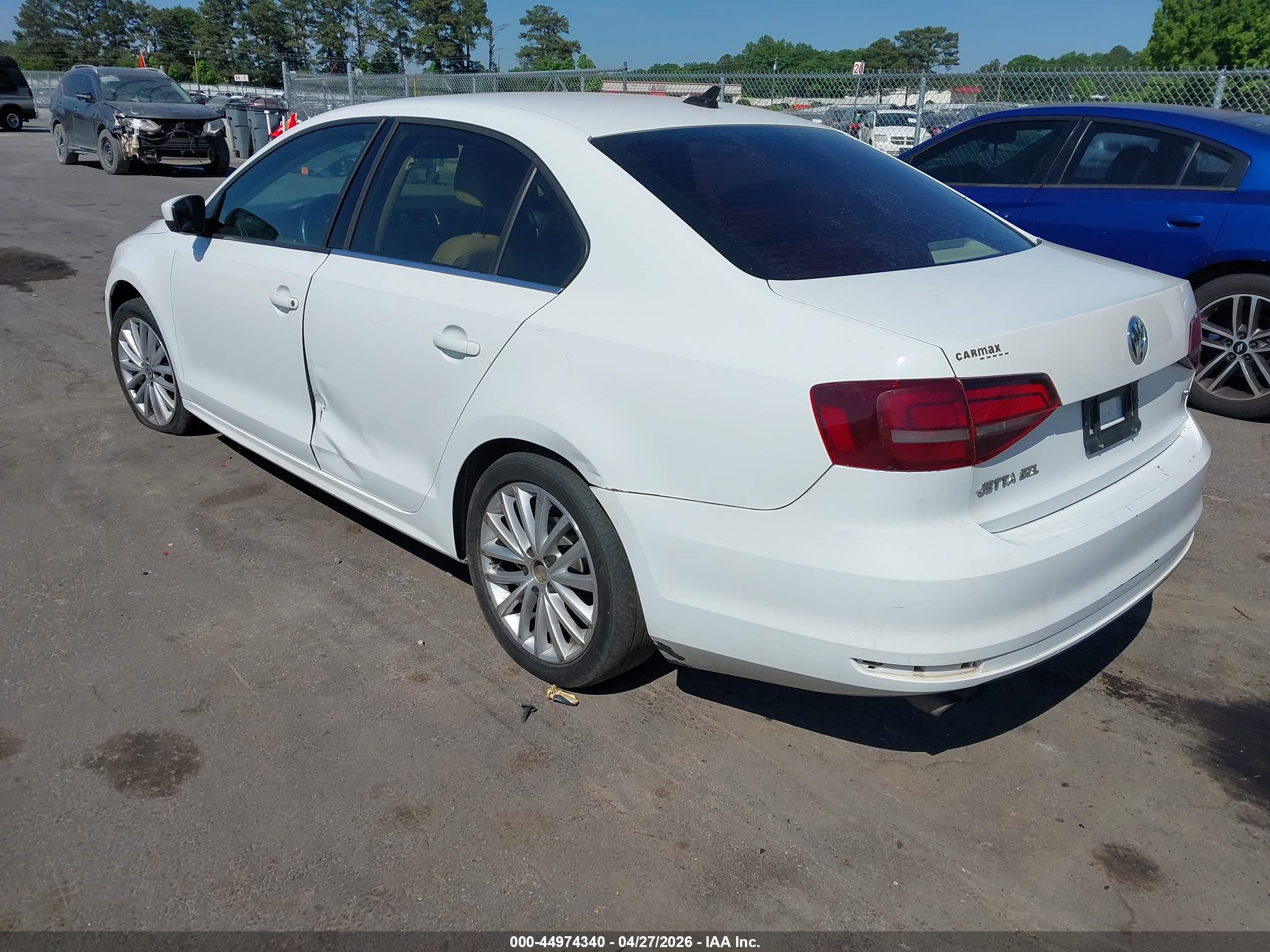 VOLKSWAGEN JETTA image 3