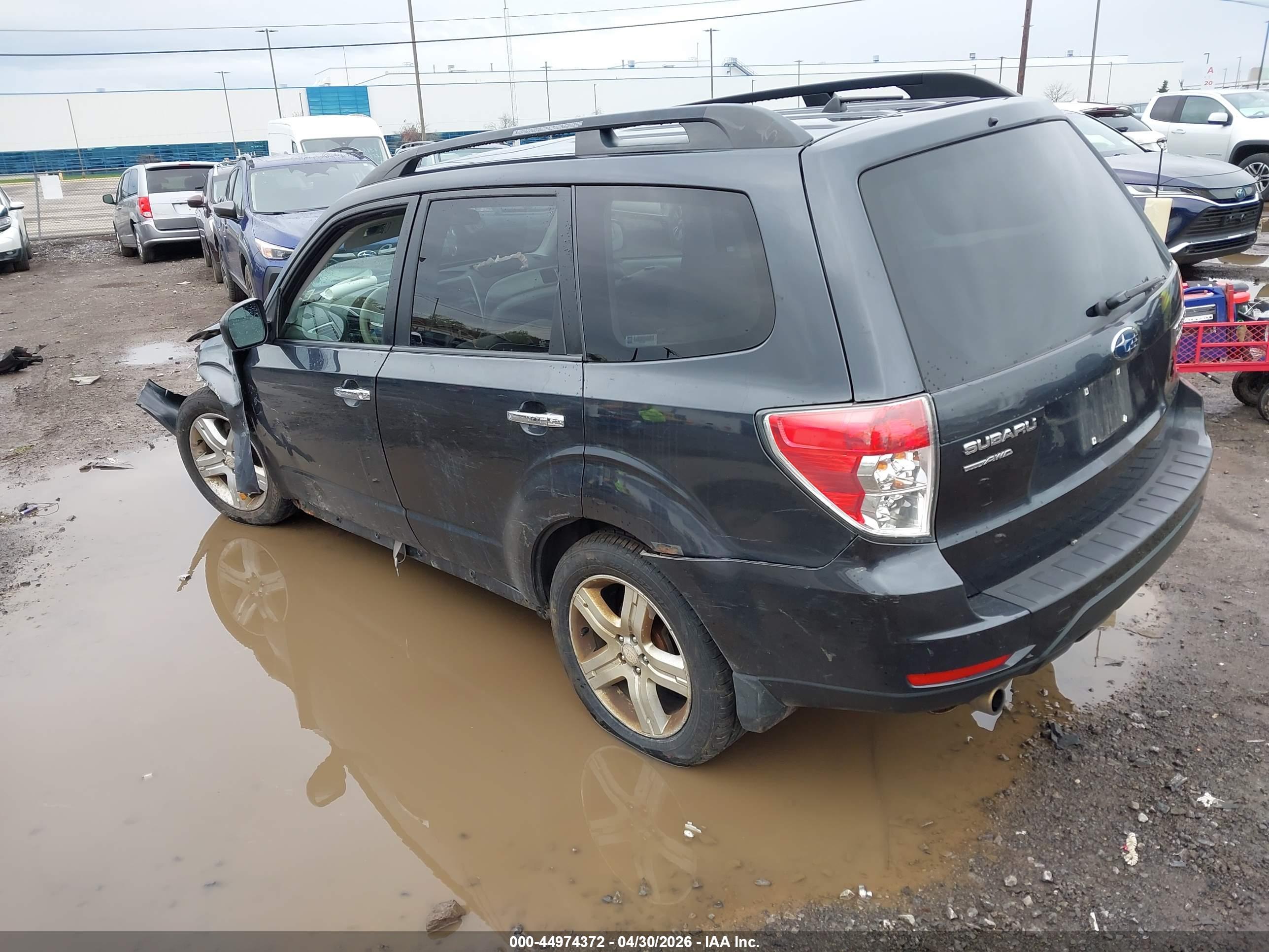 SUBARU FORESTER image 3