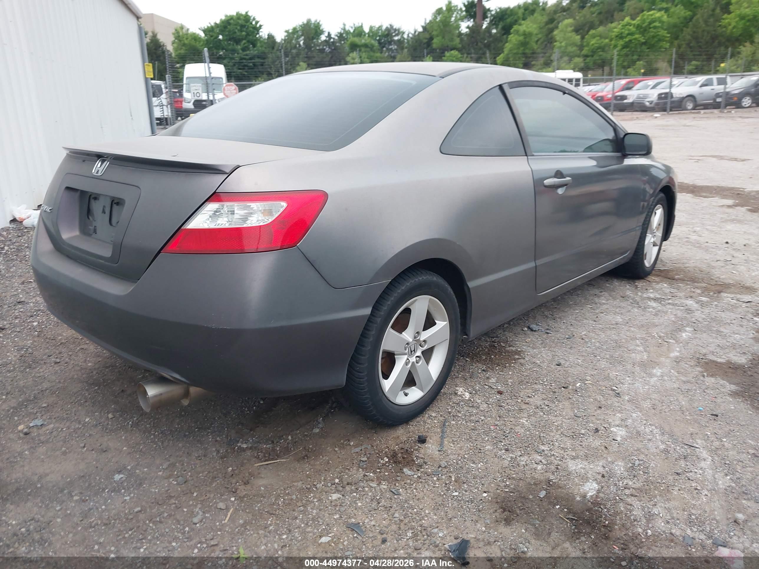 HONDA CIVIC image 4