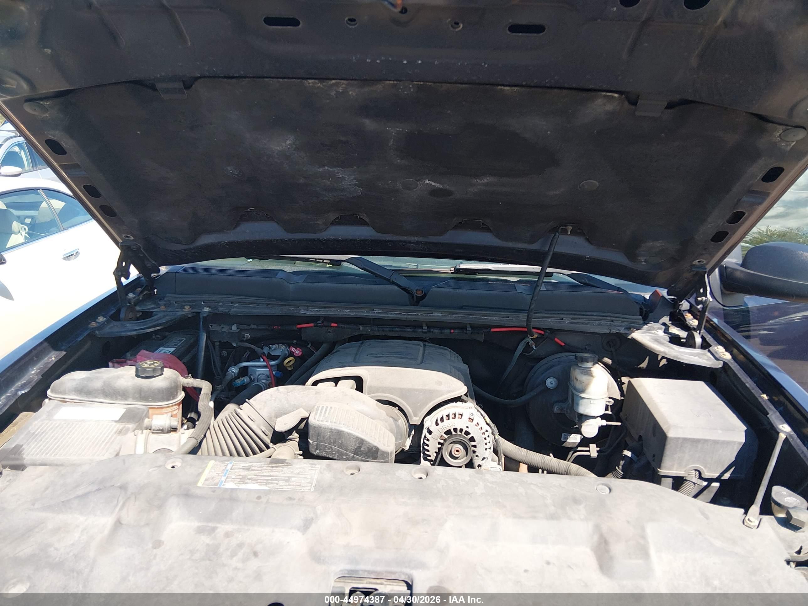 CHEVROLET SILVERADO image 10