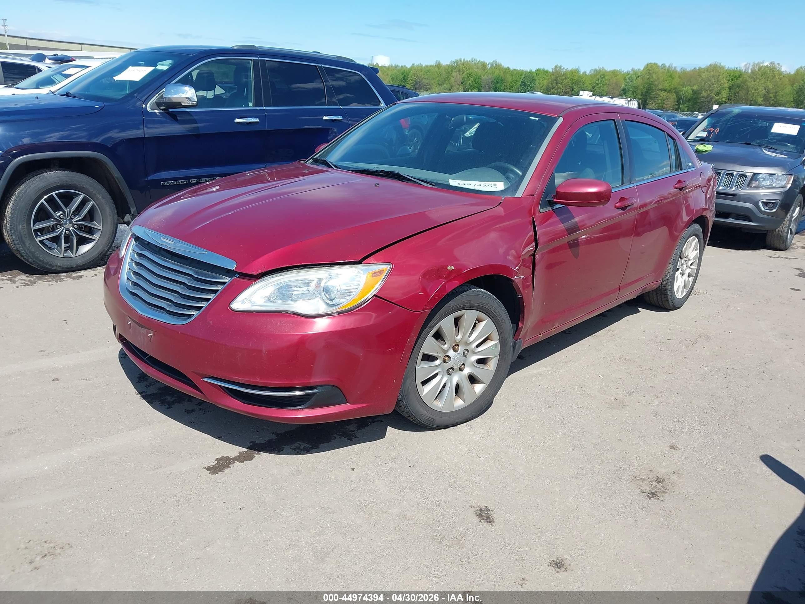 CHRYSLER 200 image 2