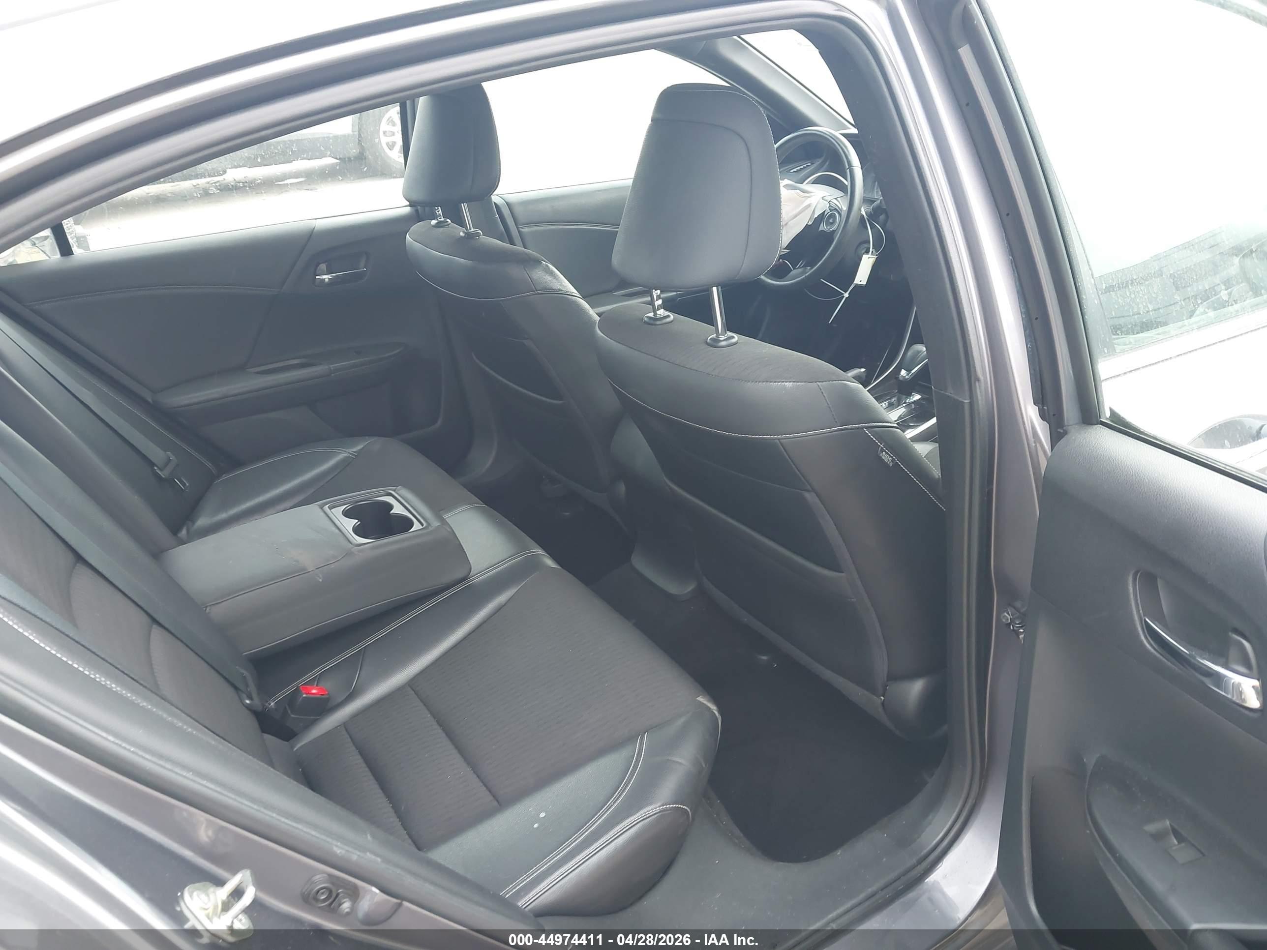 HONDA ACCORD image 8