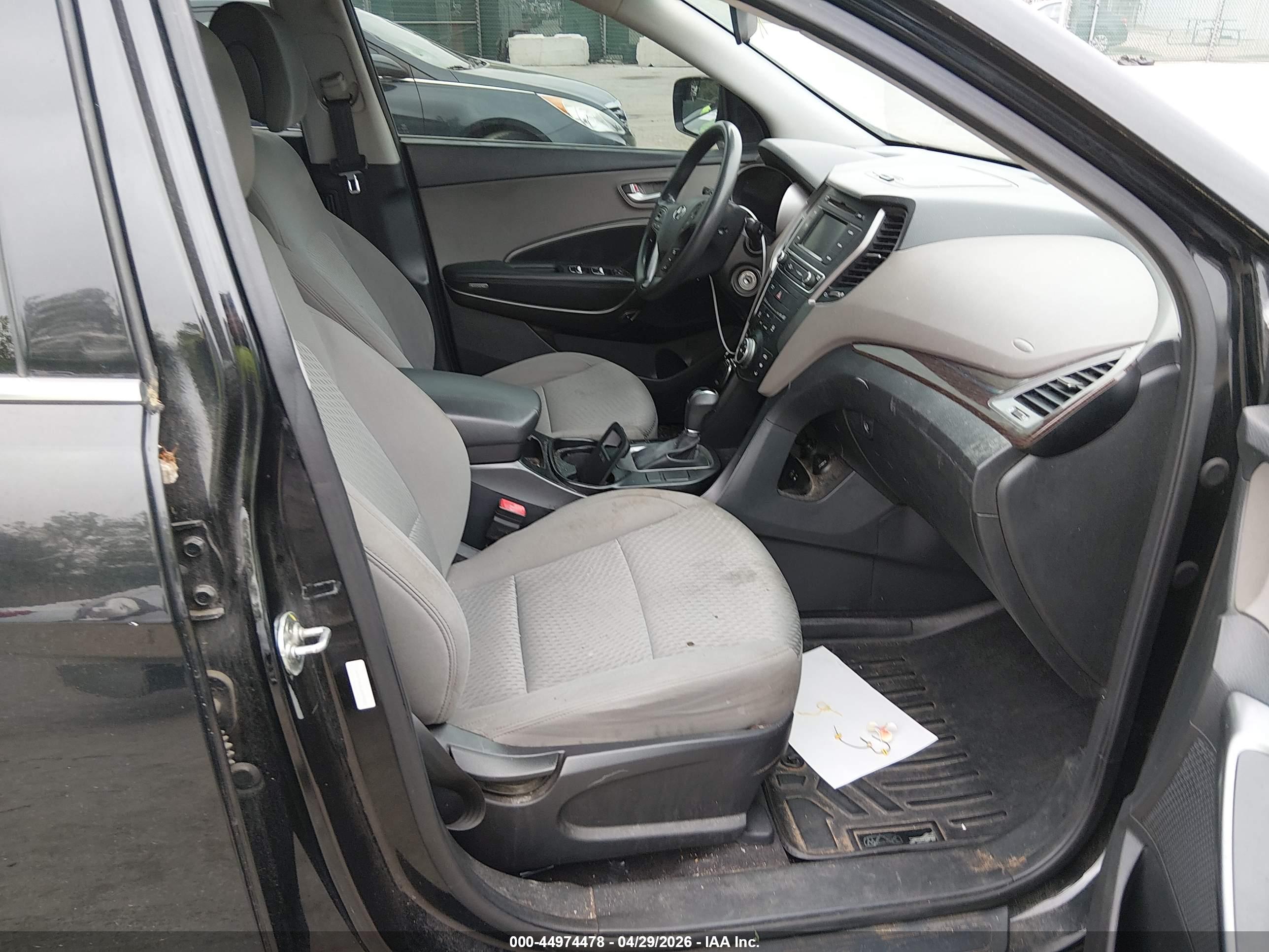 HYUNDAI SANTA image 5