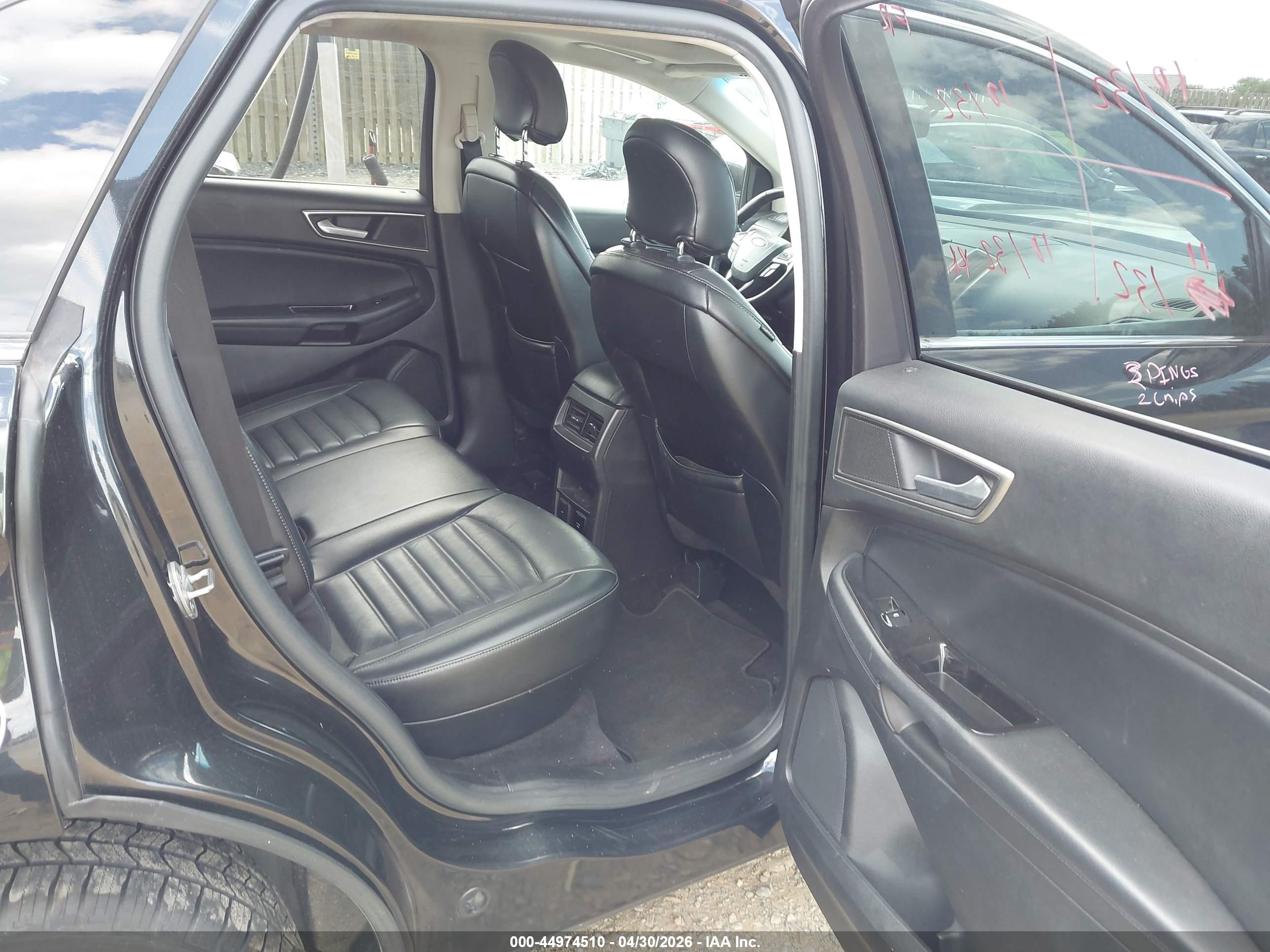 FORD EDGE image 8