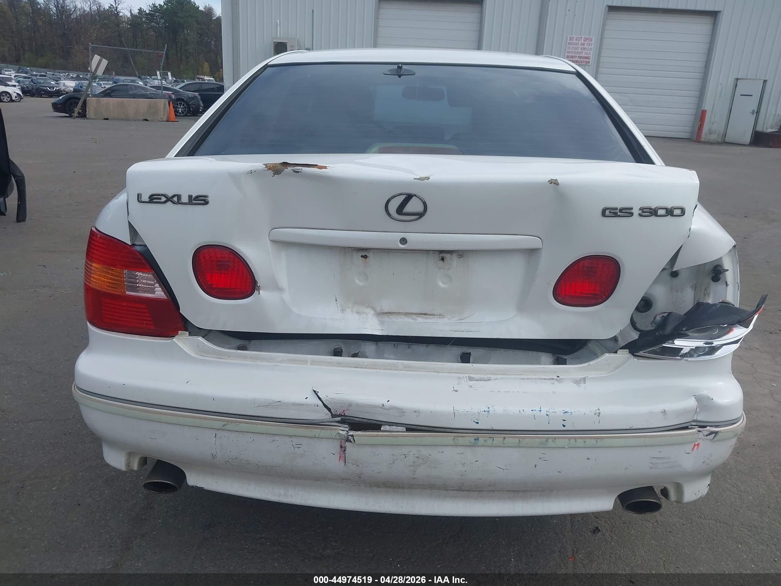 LEXUS GS image 6