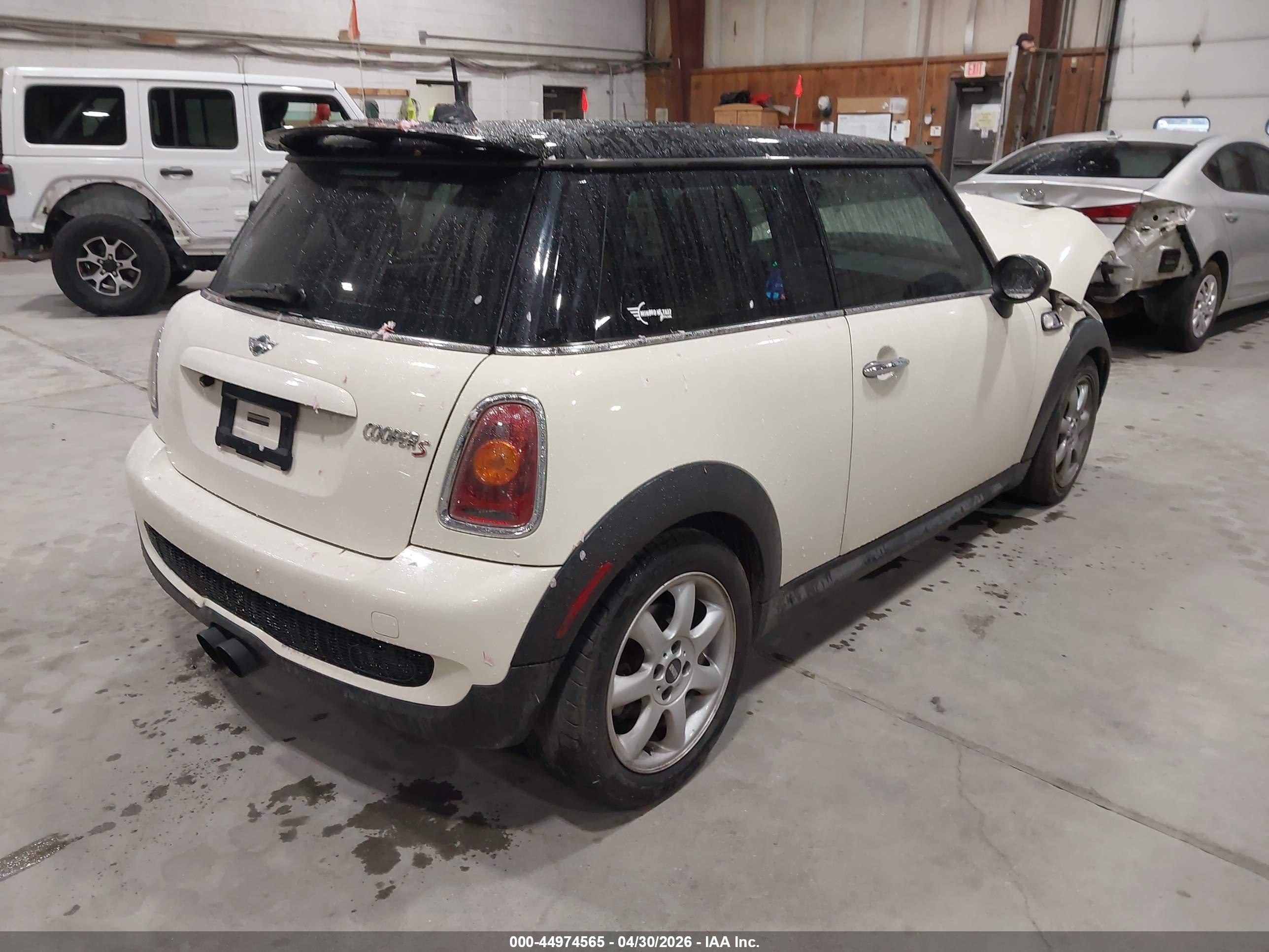 MINI COOPER image 4