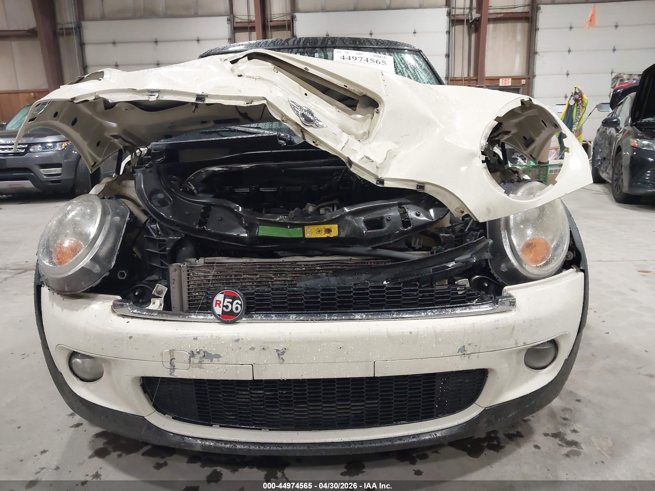 MINI COOPER image 6