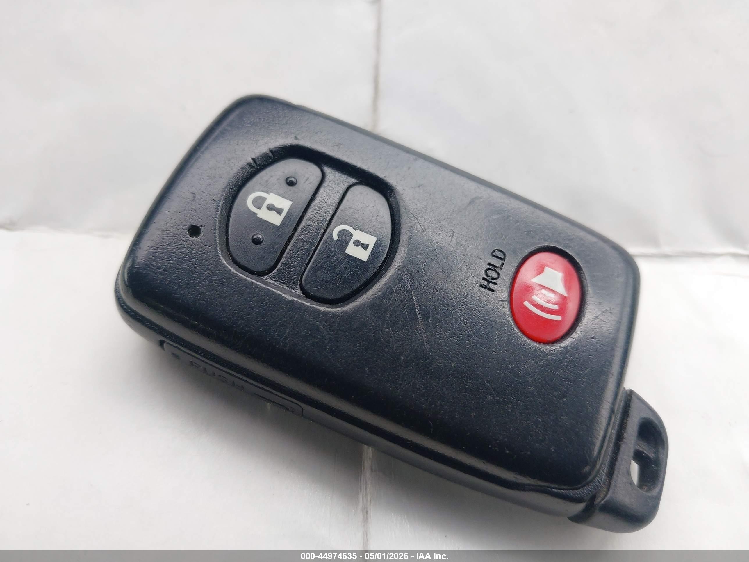TOYOTA PRIUS image 11