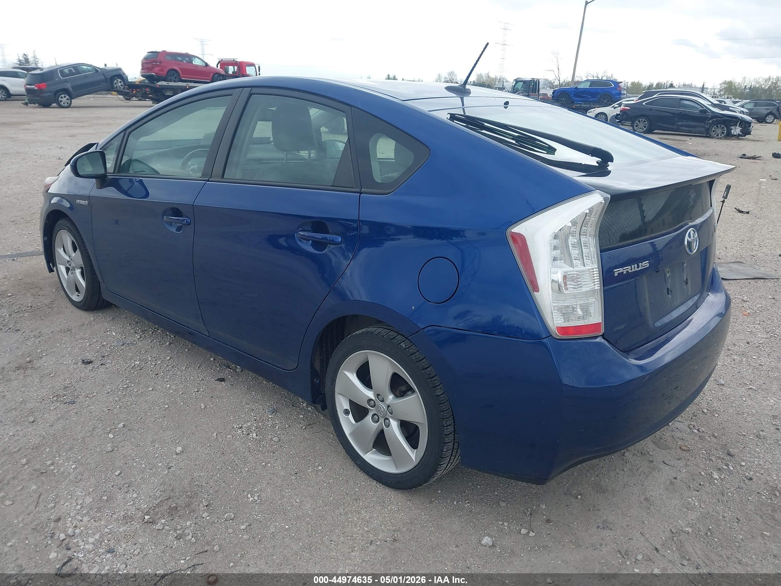 TOYOTA PRIUS image 3