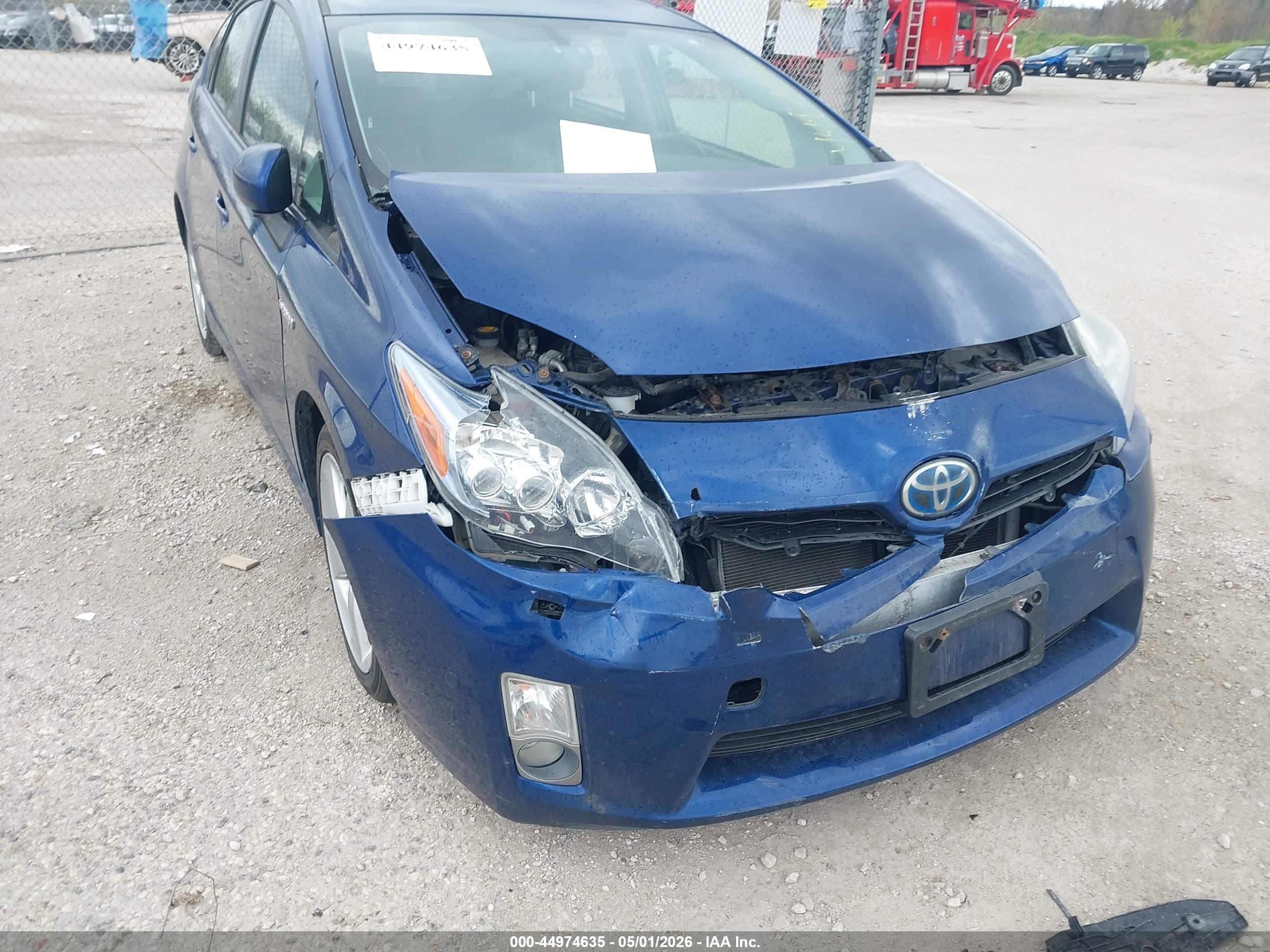 TOYOTA PRIUS image 6