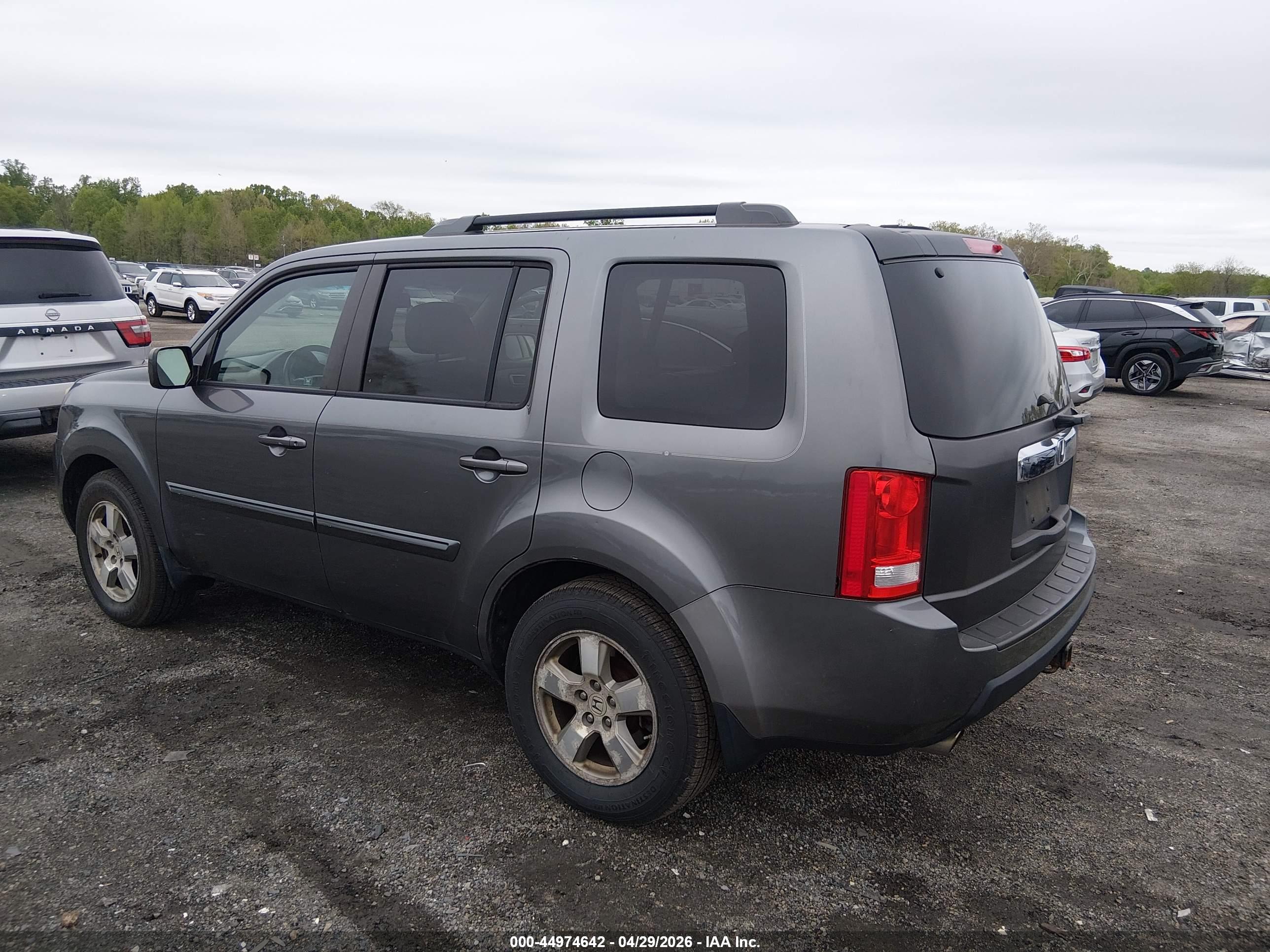 HONDA PILOT image 3