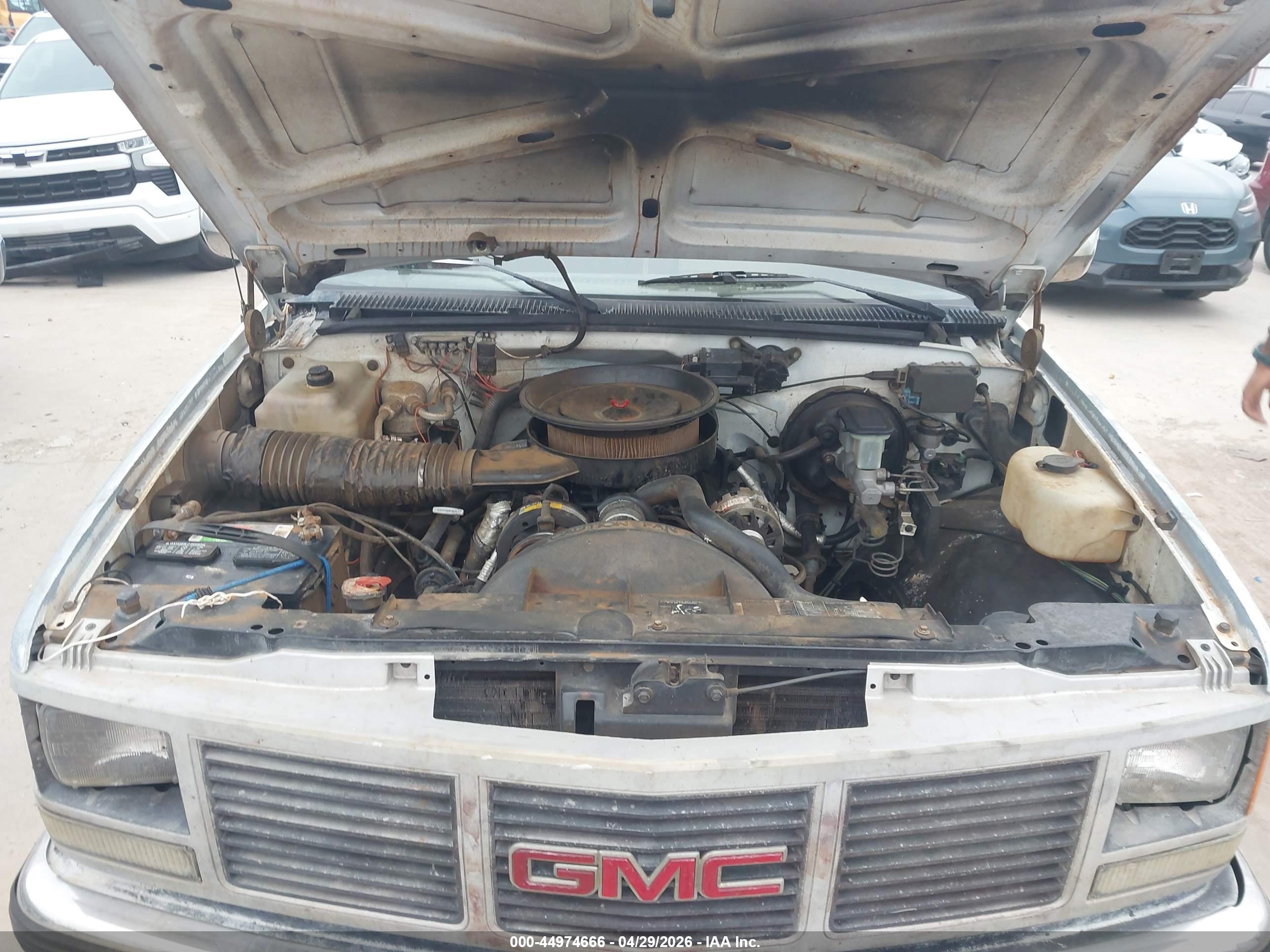 GMC SIERRA image 10
