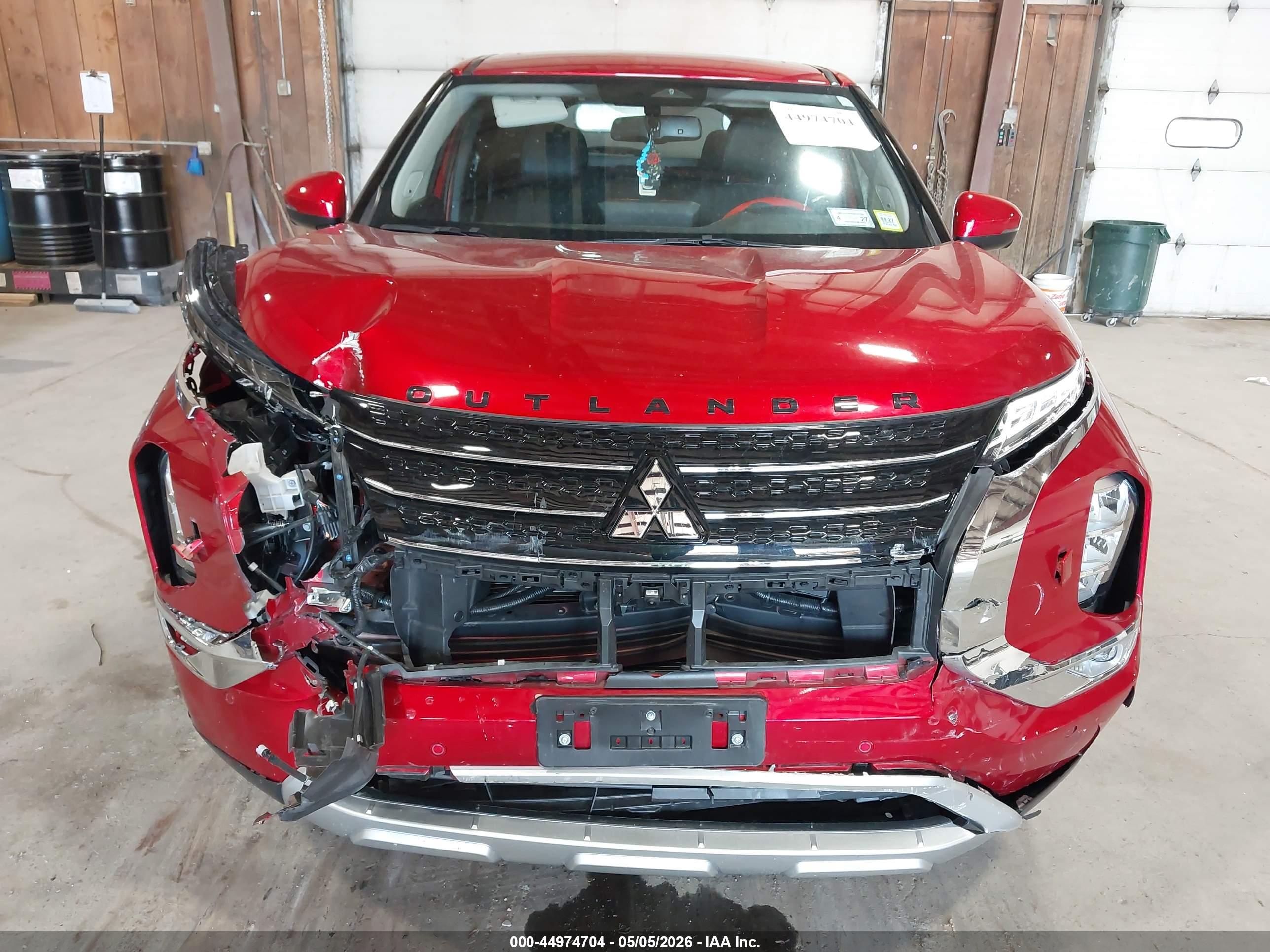 MITSUBISHI OUTLANDER image 6