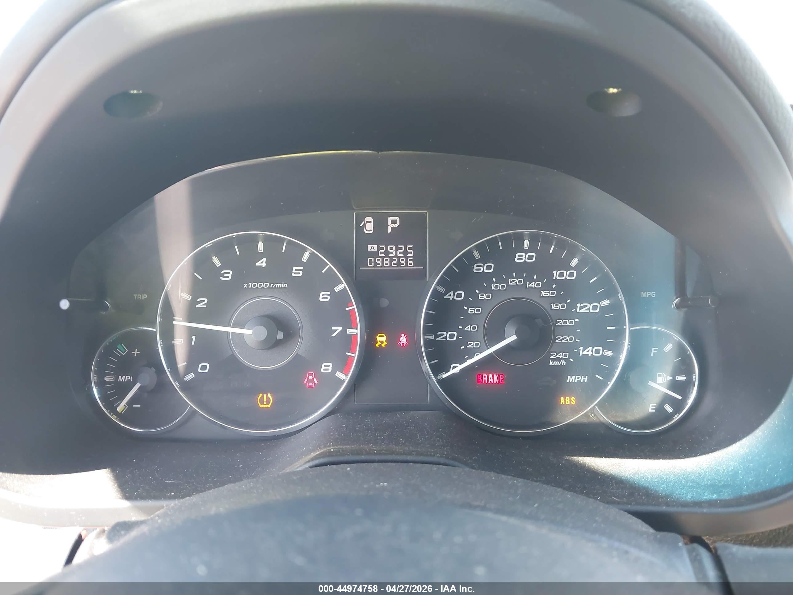 SUBARU OUTBACK image 7