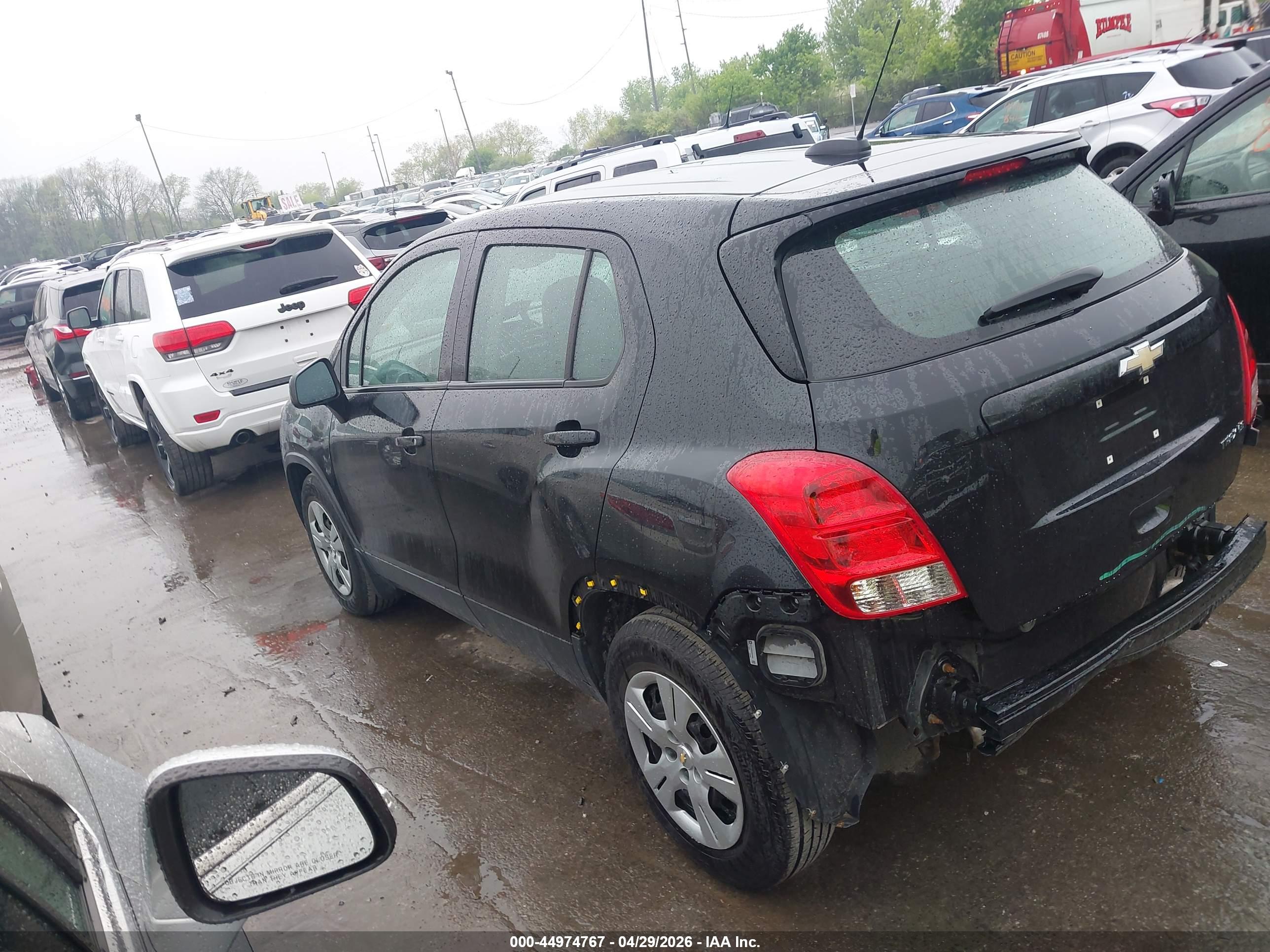 CHEVROLET TRAX image 3
