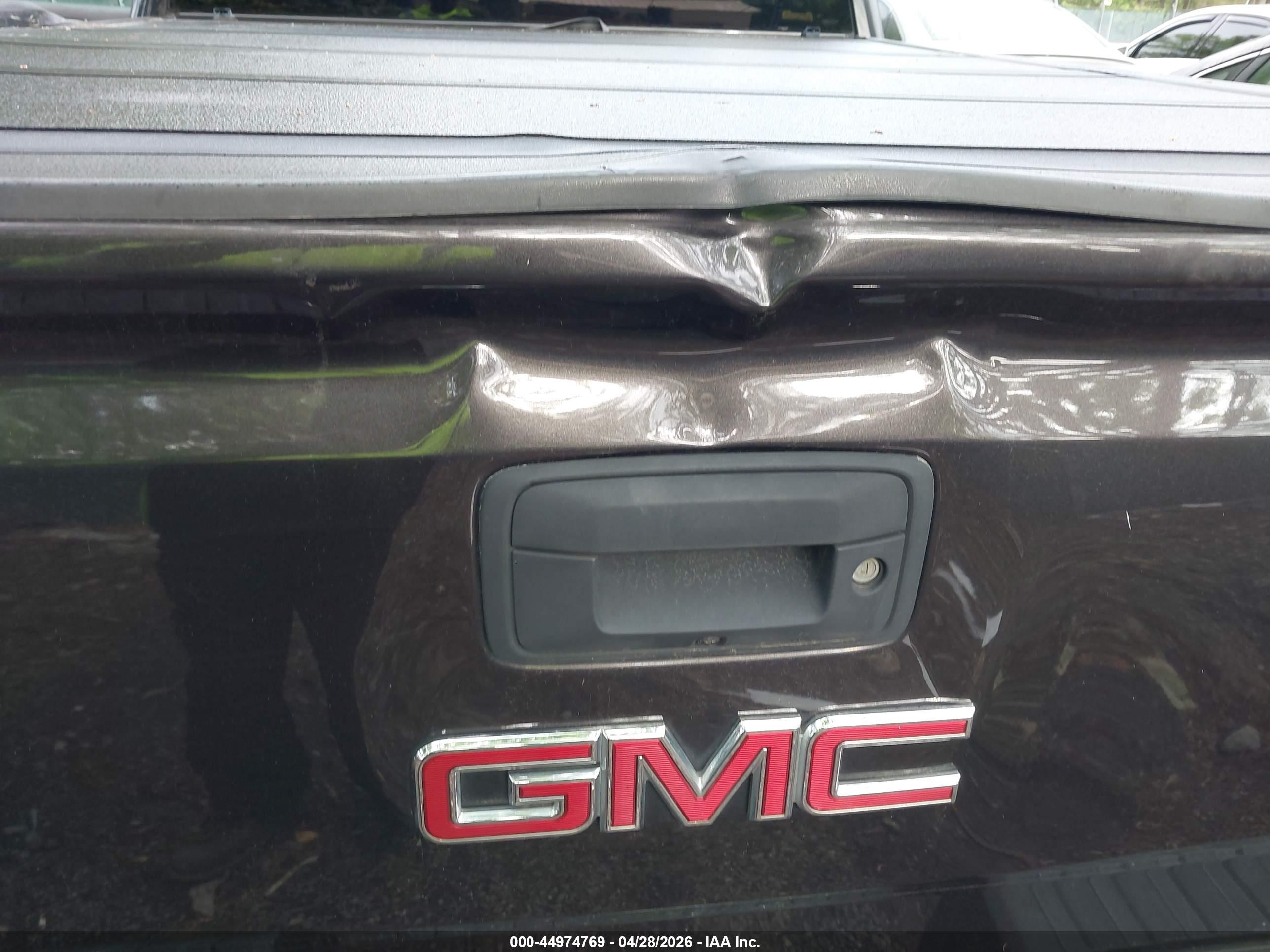 GMC SIERRA image 6