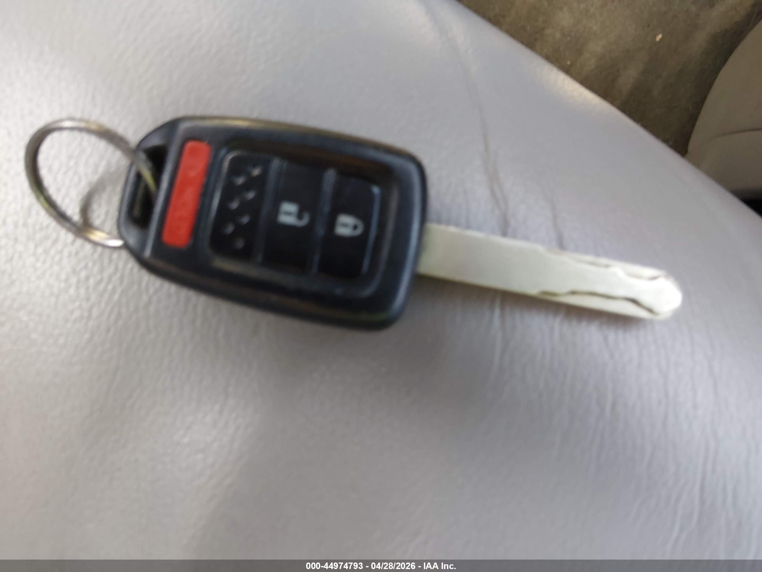 HONDA CR-V image 11