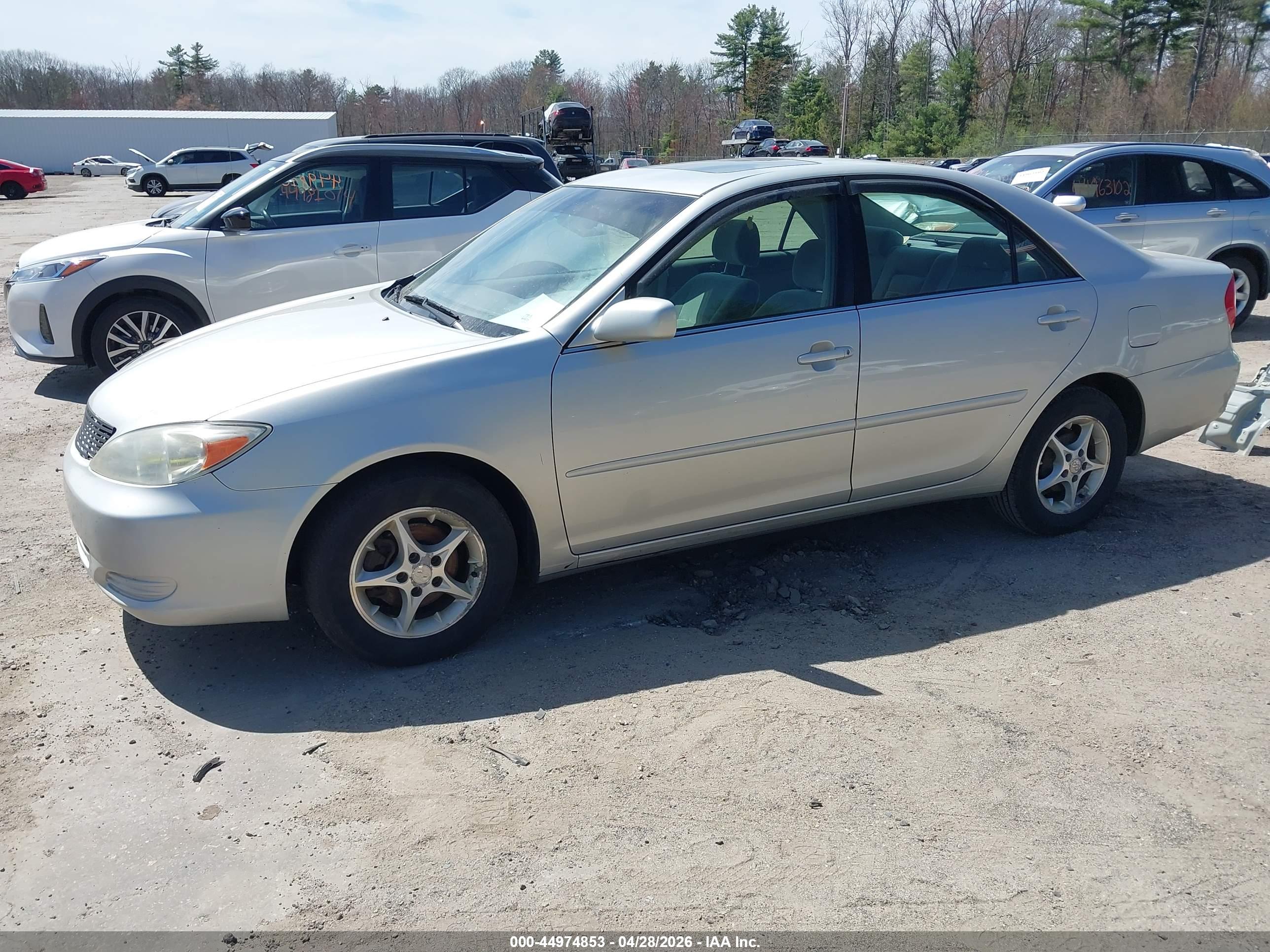 TOYOTA CAMRY image 2