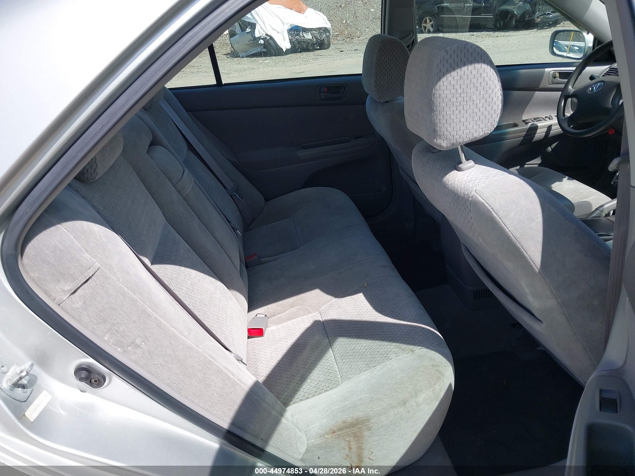 TOYOTA CAMRY image 8