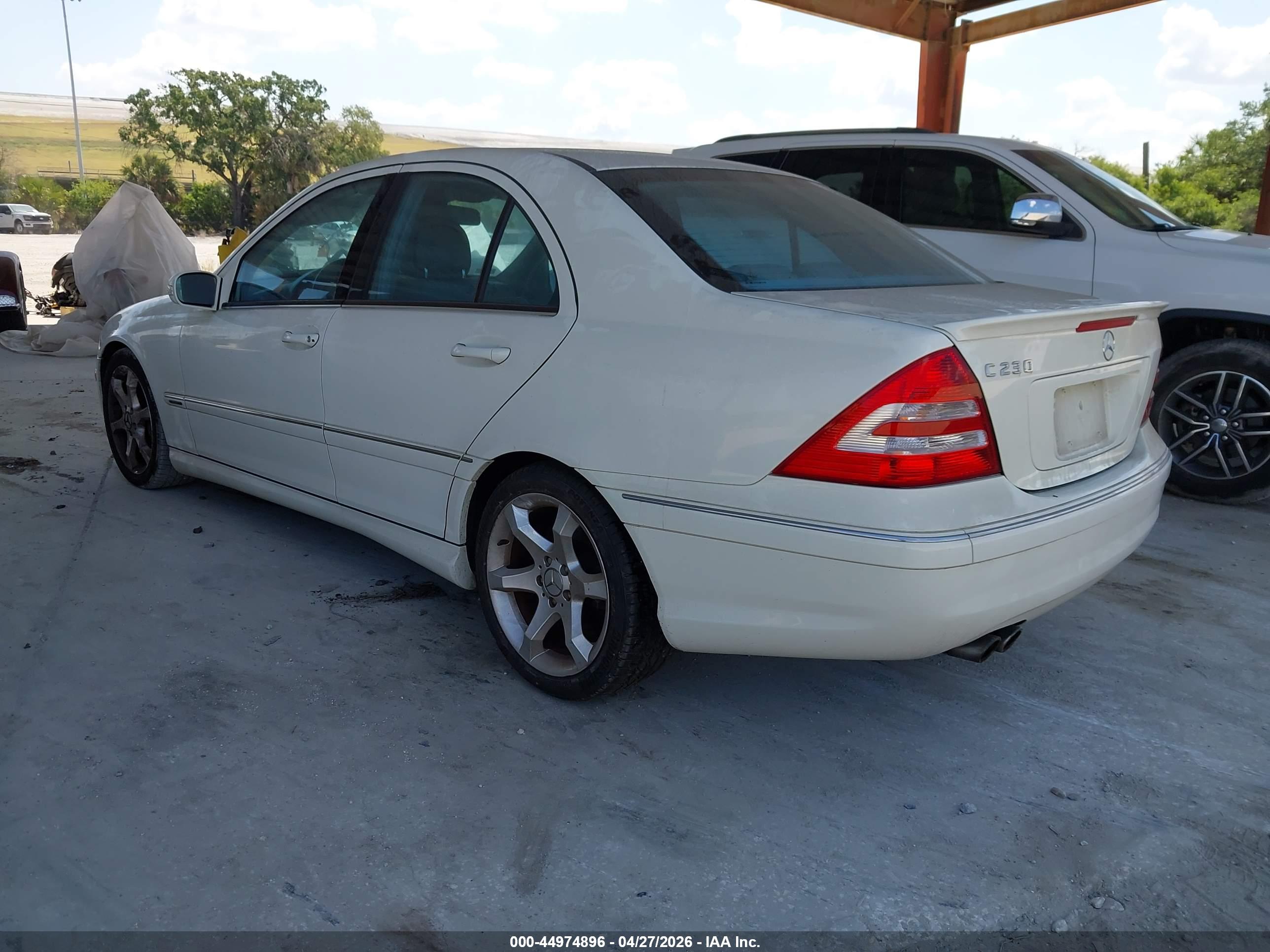 MERCEDES-BENZ C image 3