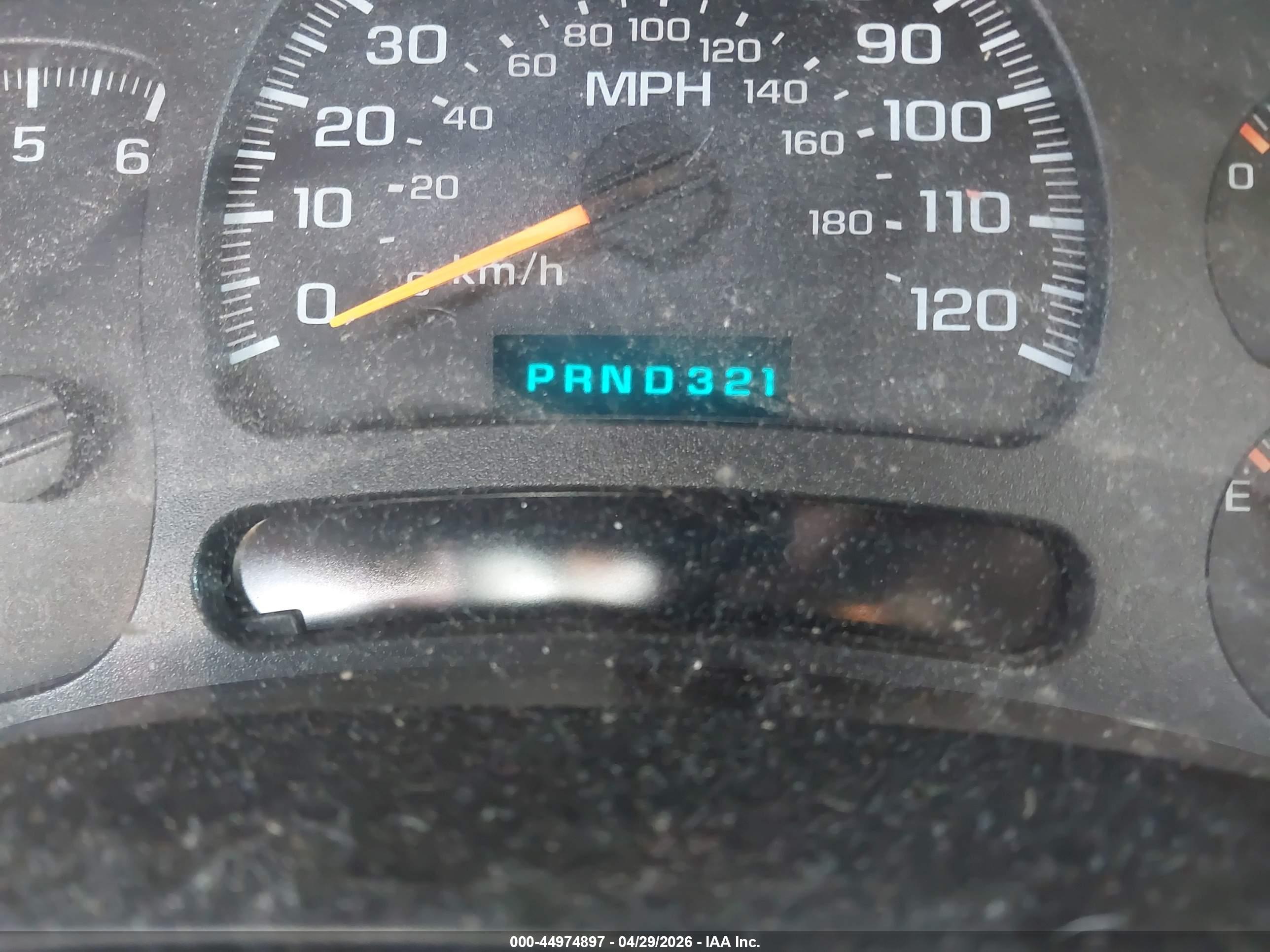 CHEVROLET TAHOE image 7