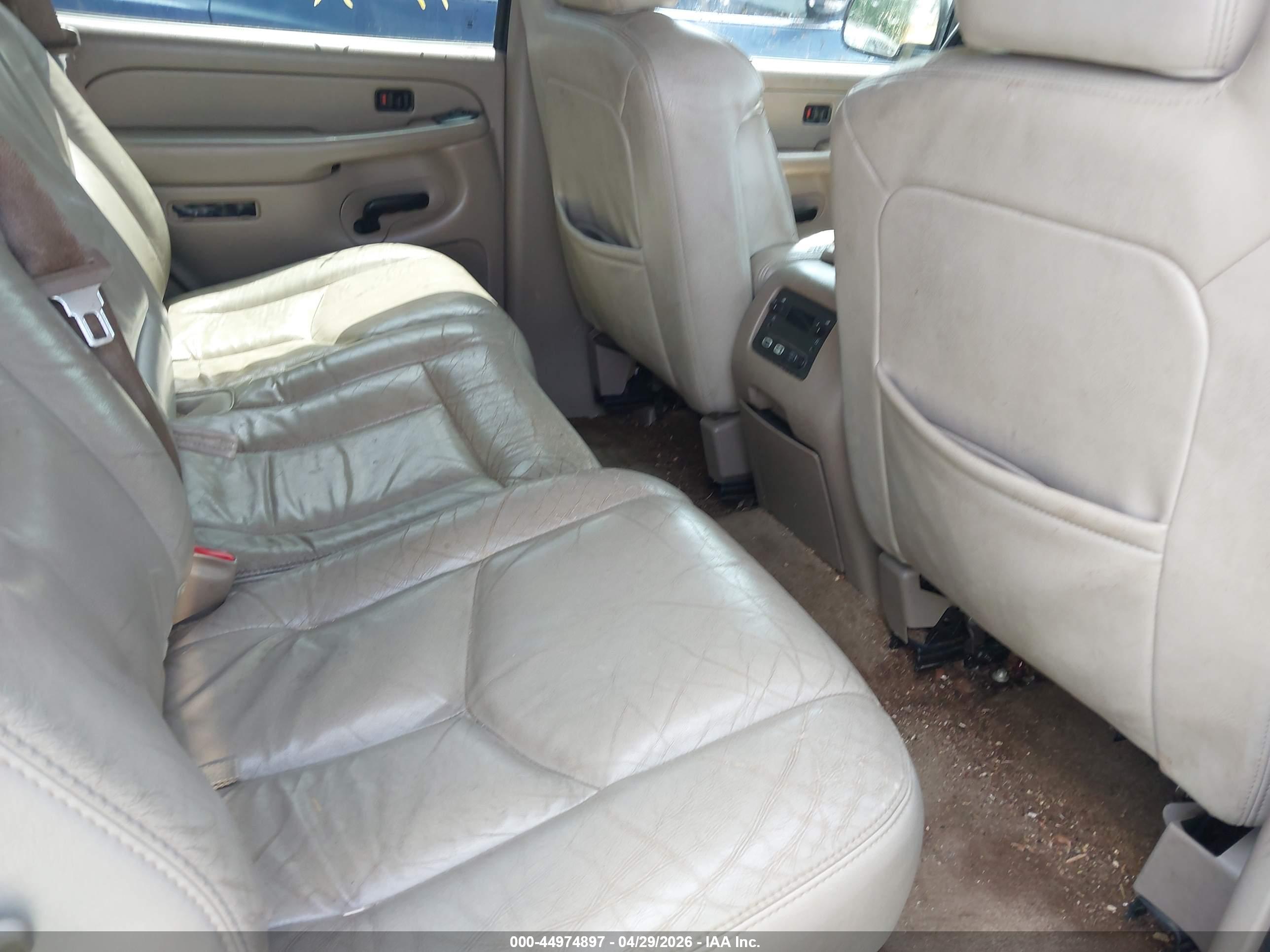 CHEVROLET TAHOE image 8