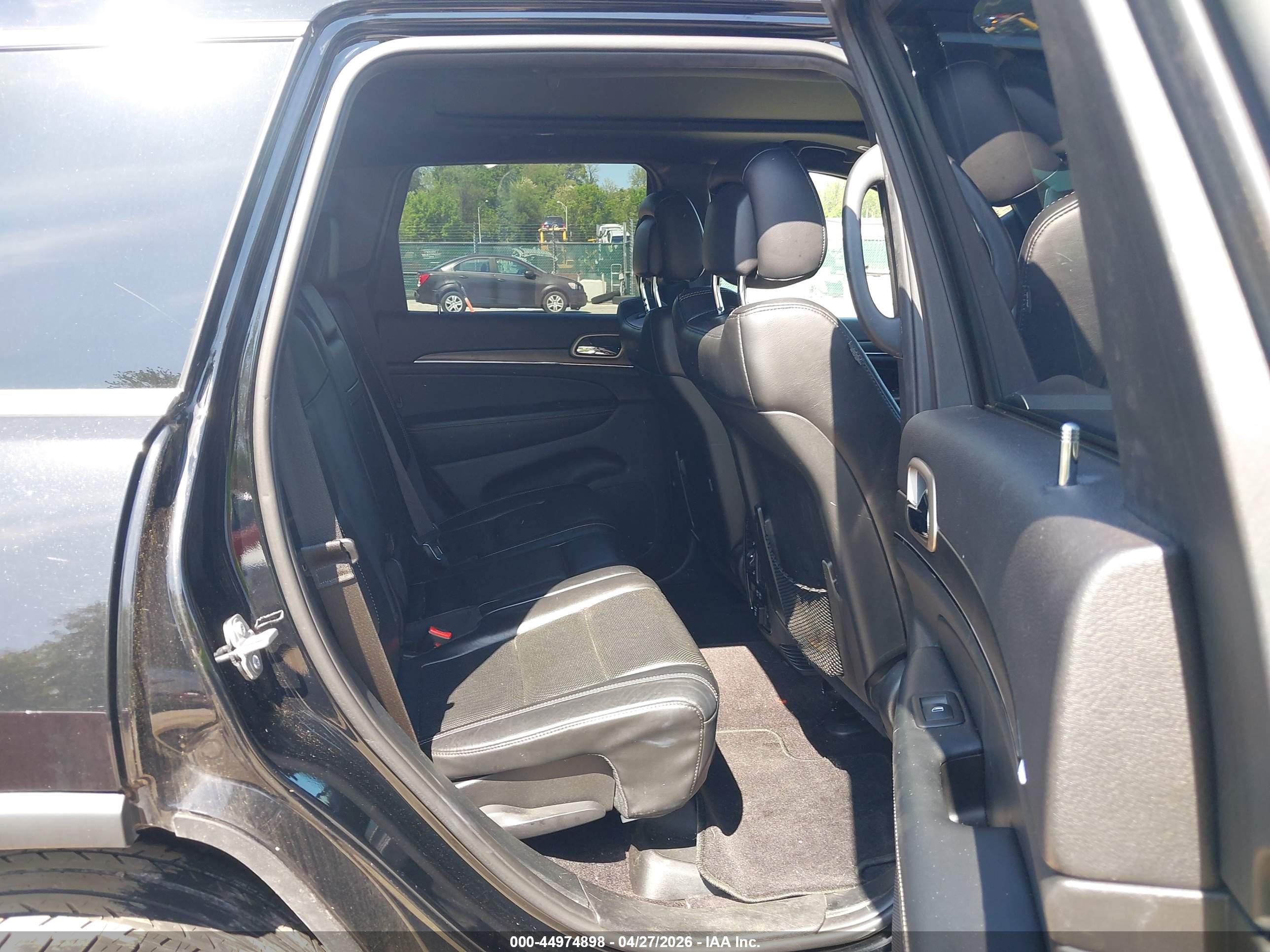 JEEP GRAND image 8