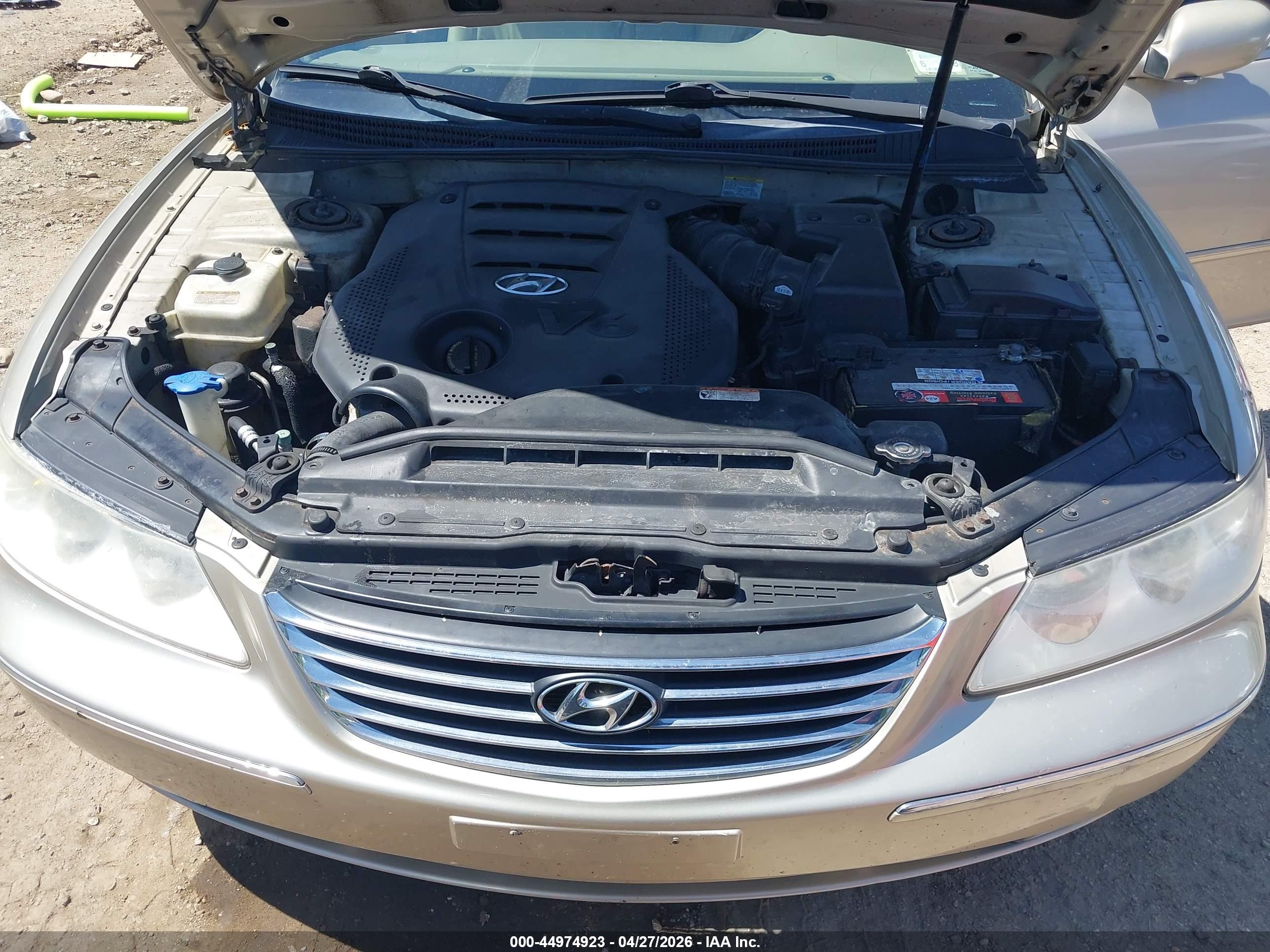 HYUNDAI AZERA image 10