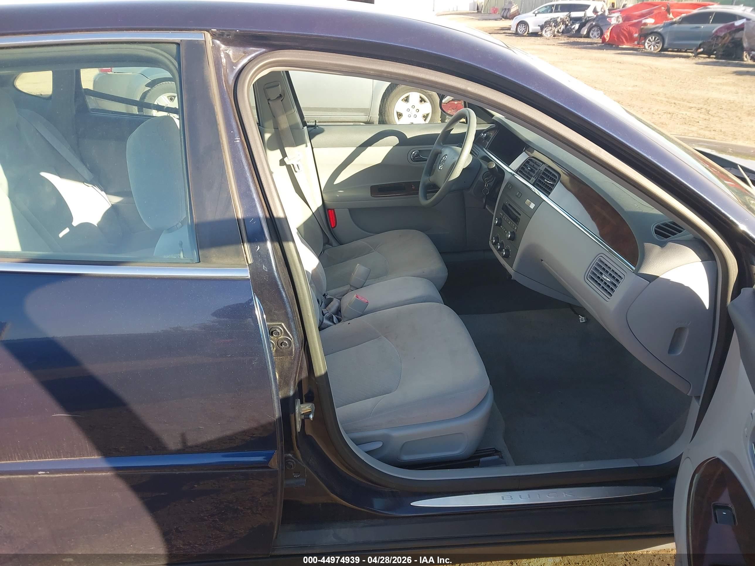 BUICK LACROSSE image 5