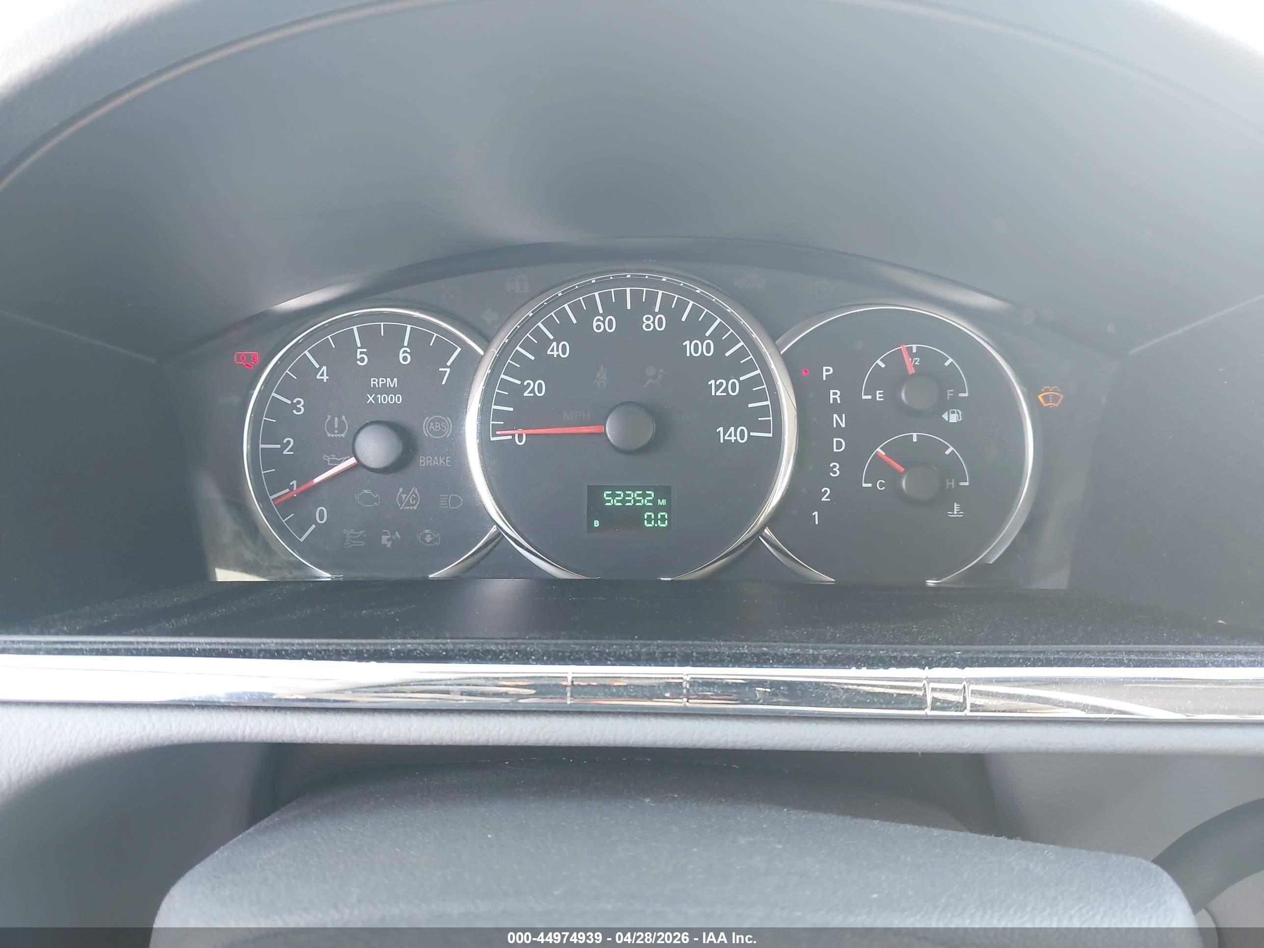 BUICK LACROSSE image 7