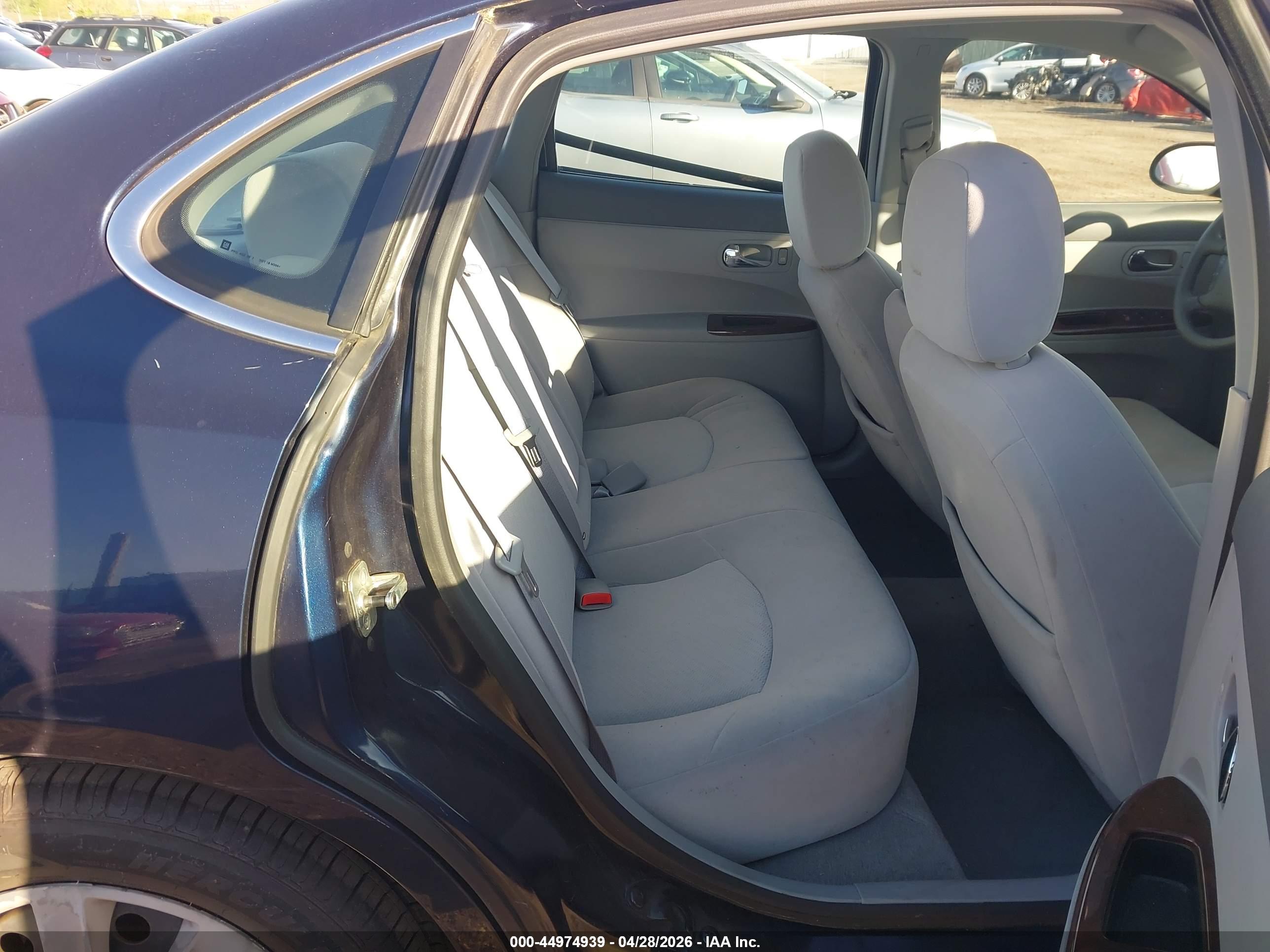 BUICK LACROSSE image 8