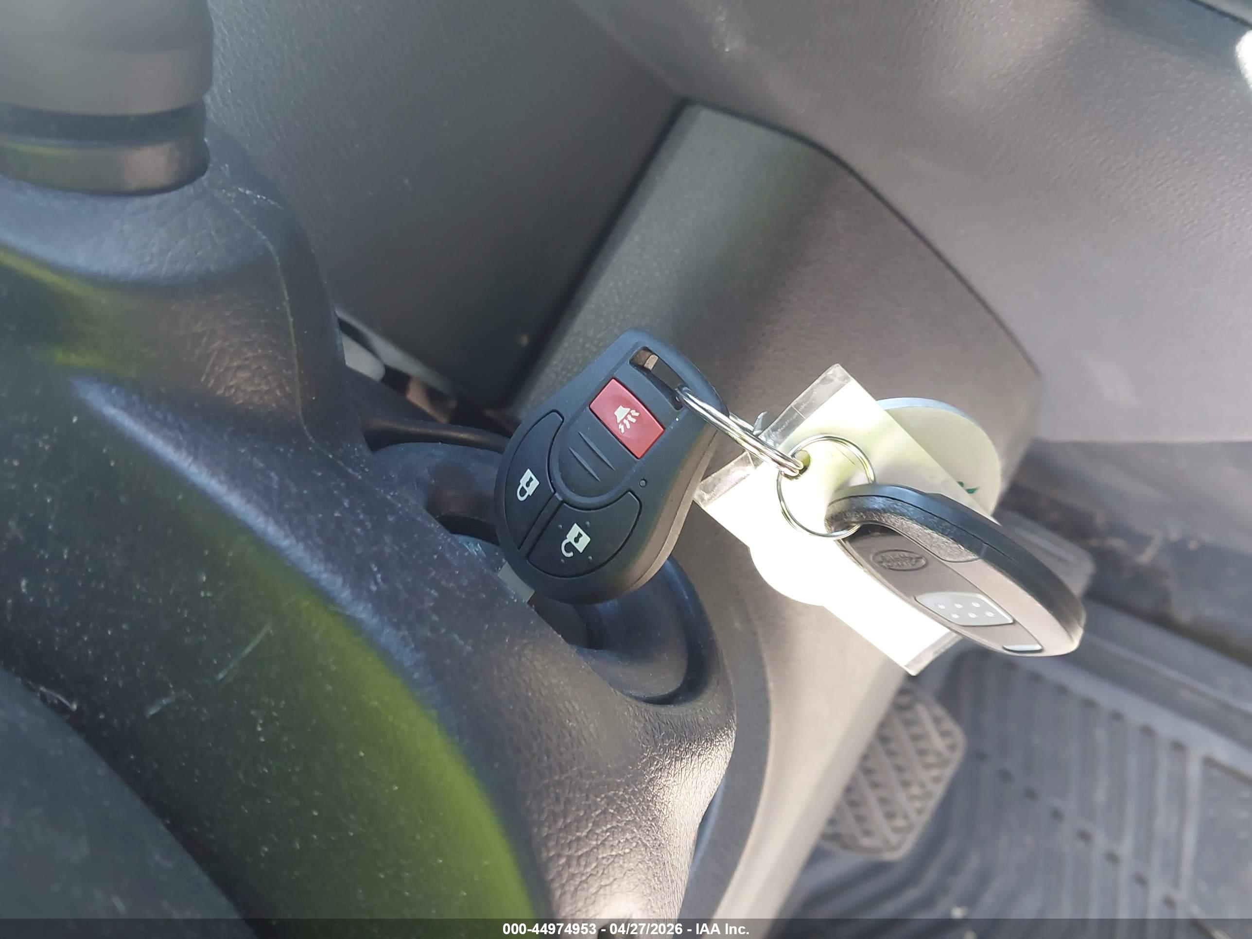 NISSAN ROGUE image 11