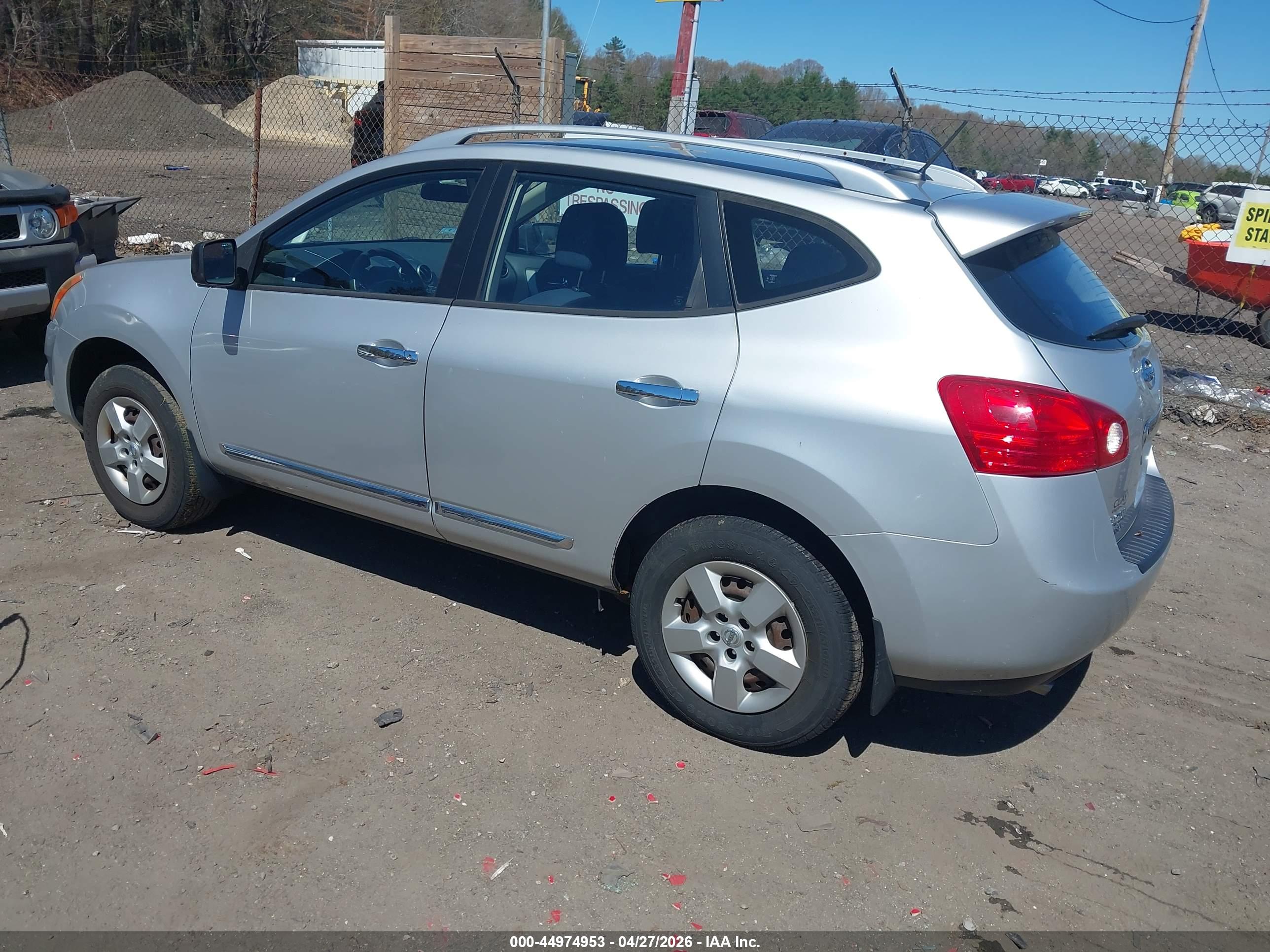NISSAN ROGUE image 3