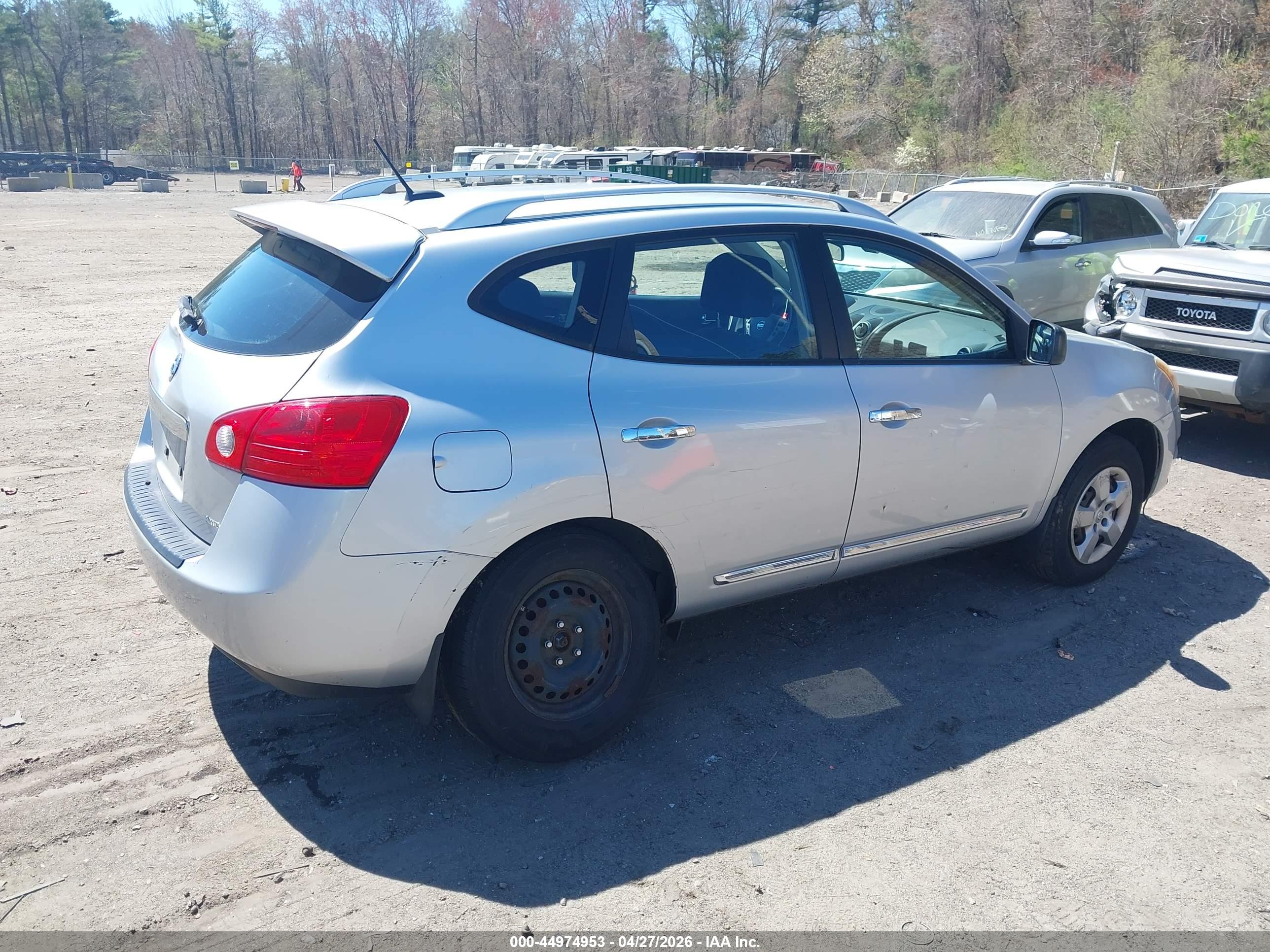 NISSAN ROGUE image 4