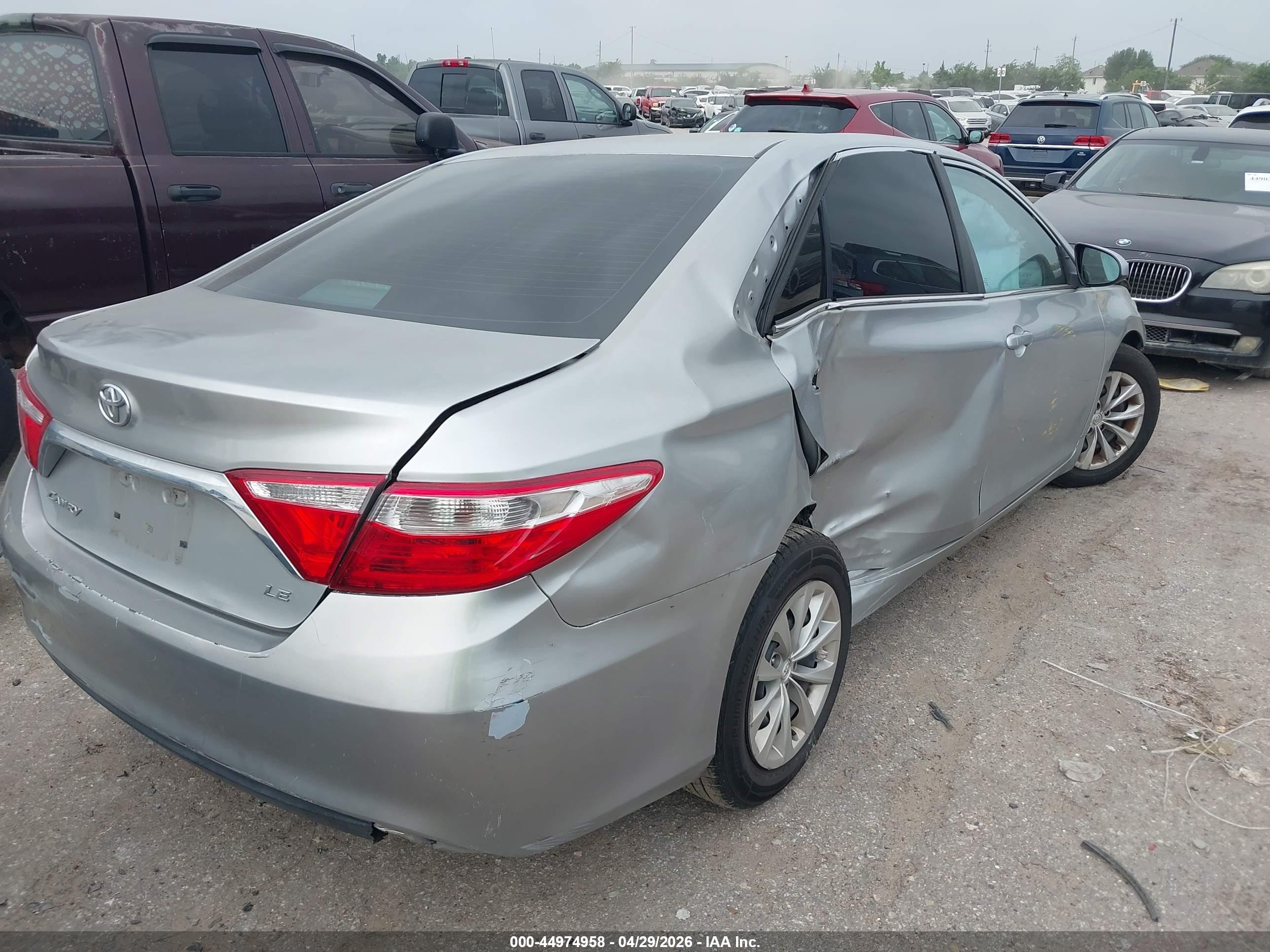 TOYOTA CAMRY image 4