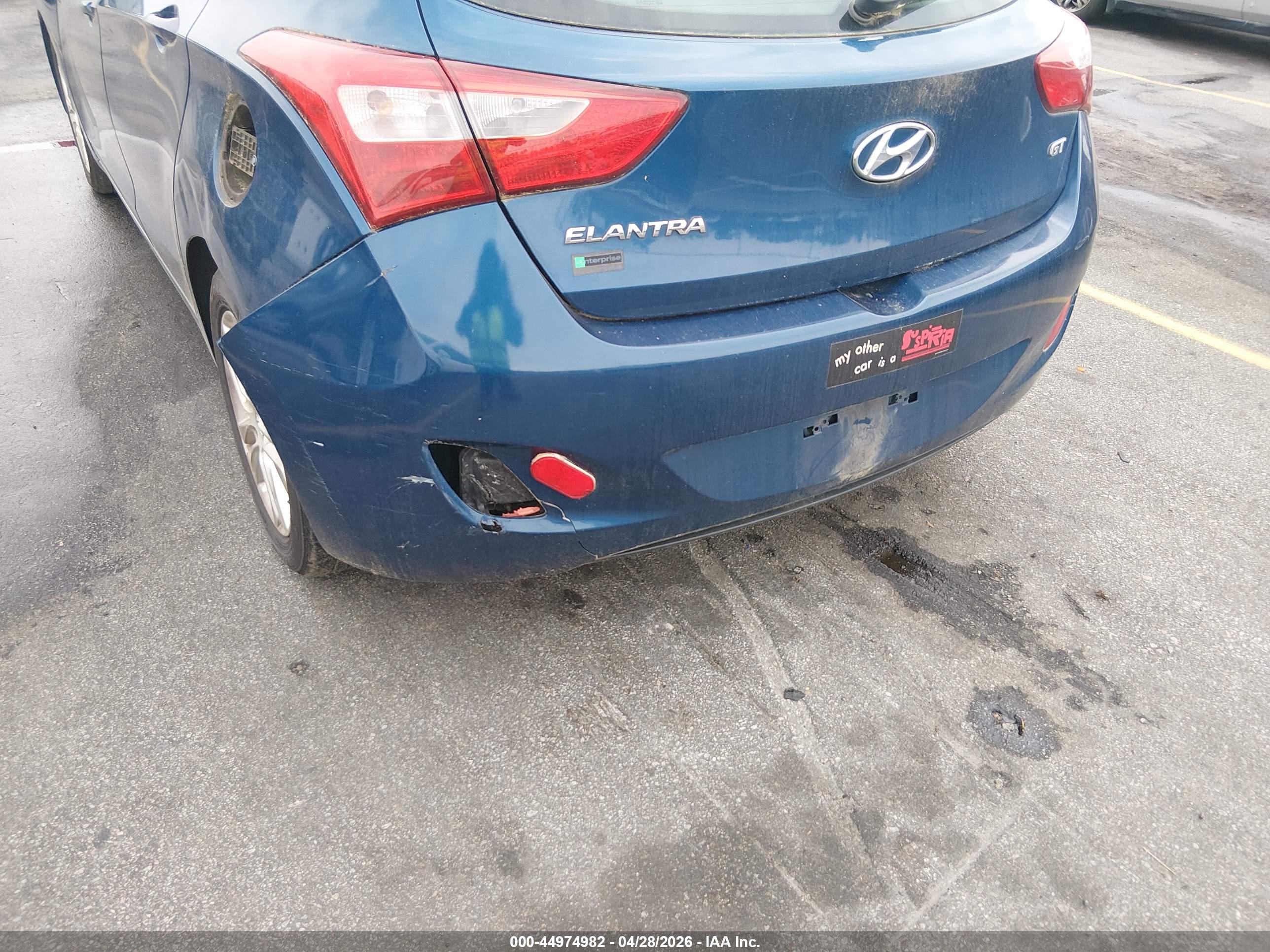 HYUNDAI ELANTRA image 6