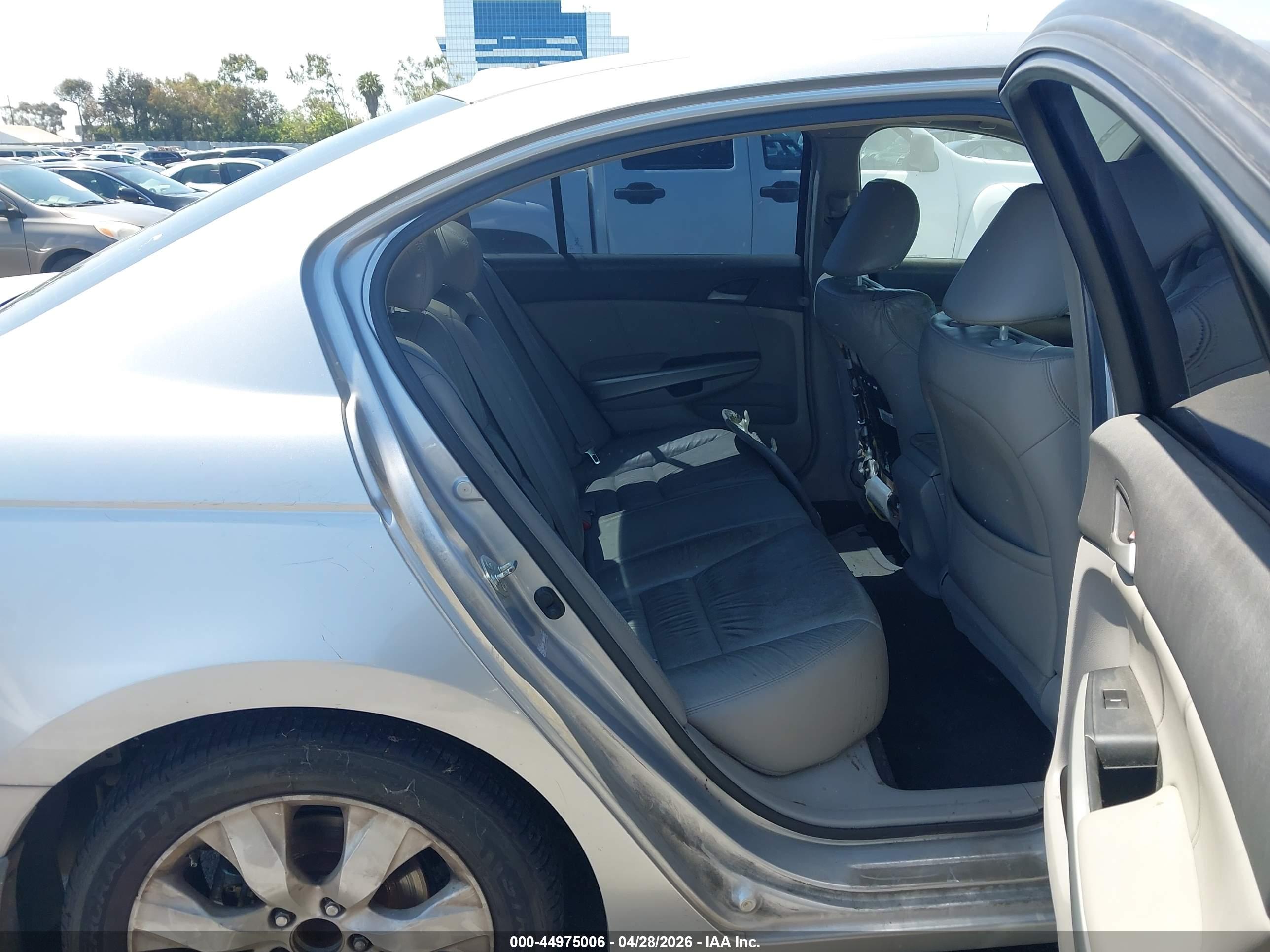 HONDA ACCORD image 8