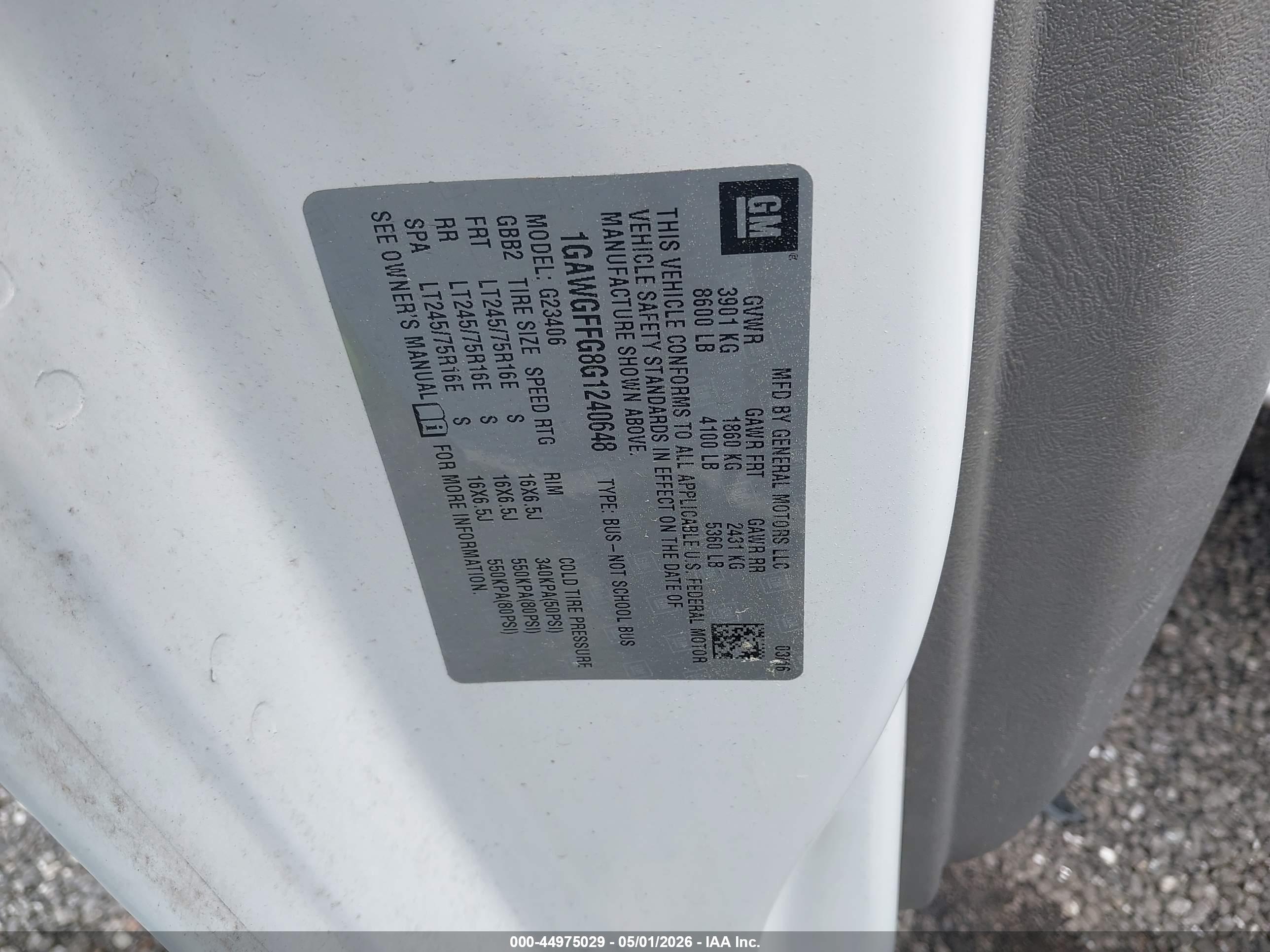 CHEVROLET EXPRESS image 9
