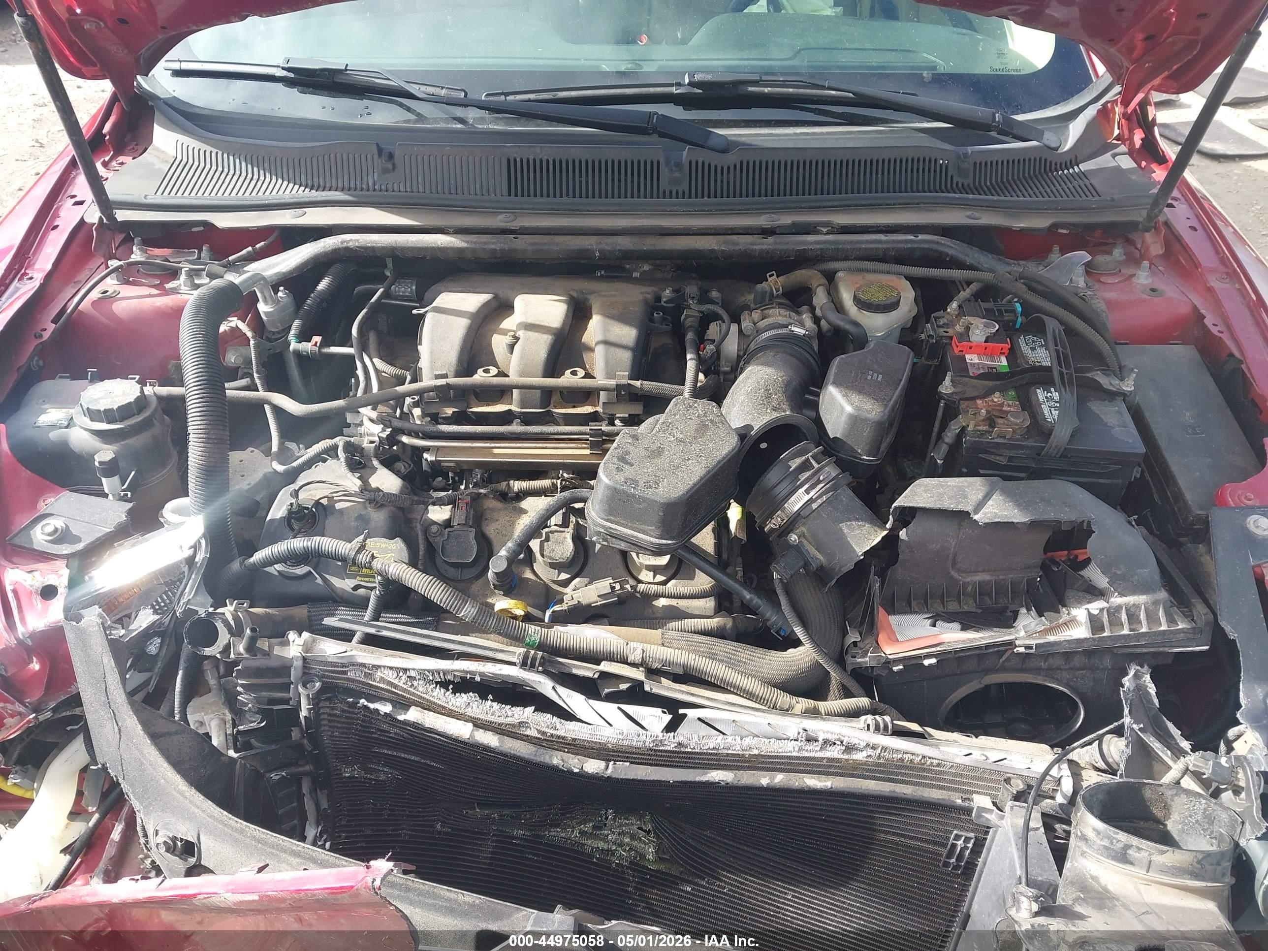 FORD TAURUS image 10