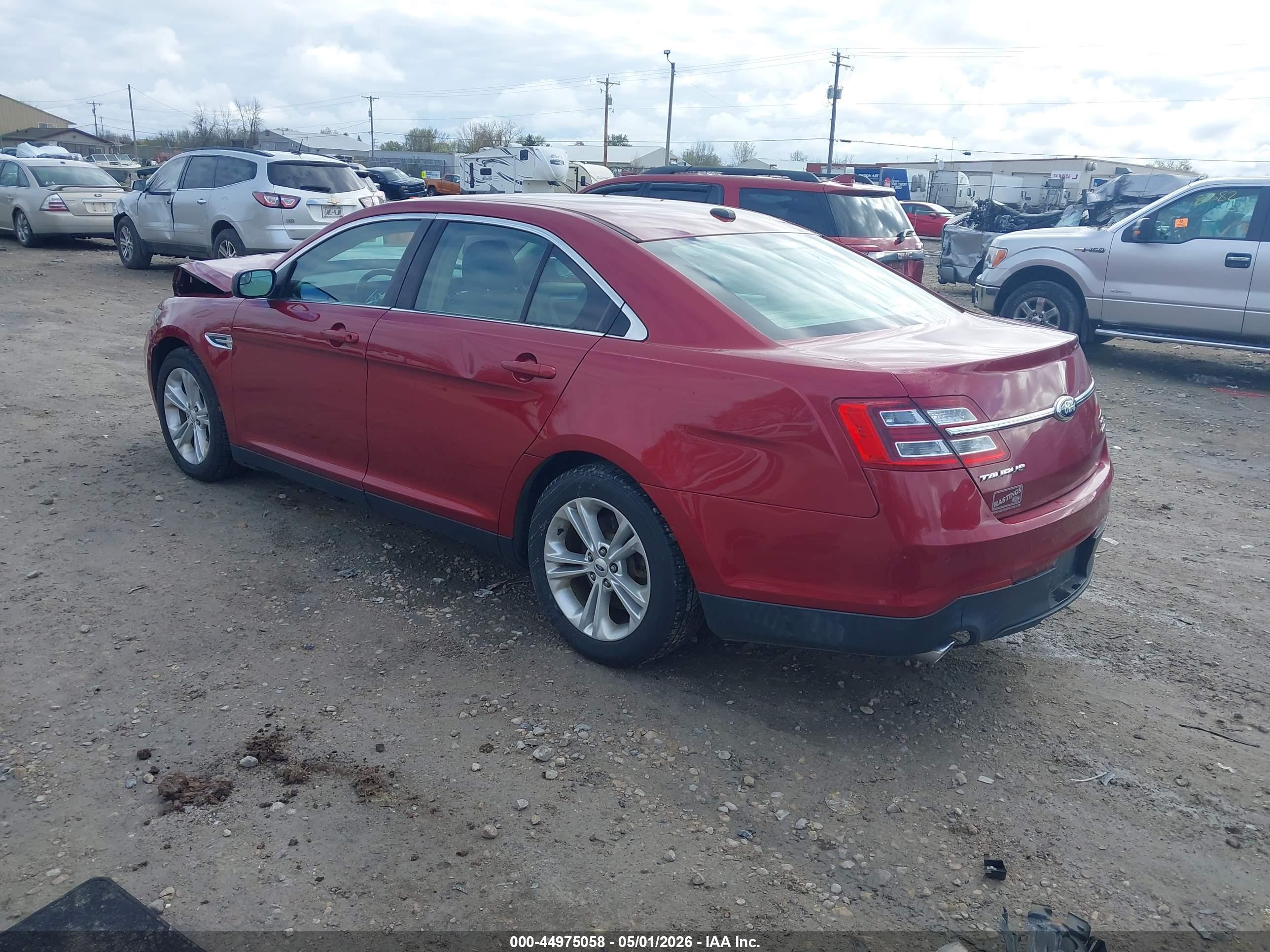 FORD TAURUS image 3