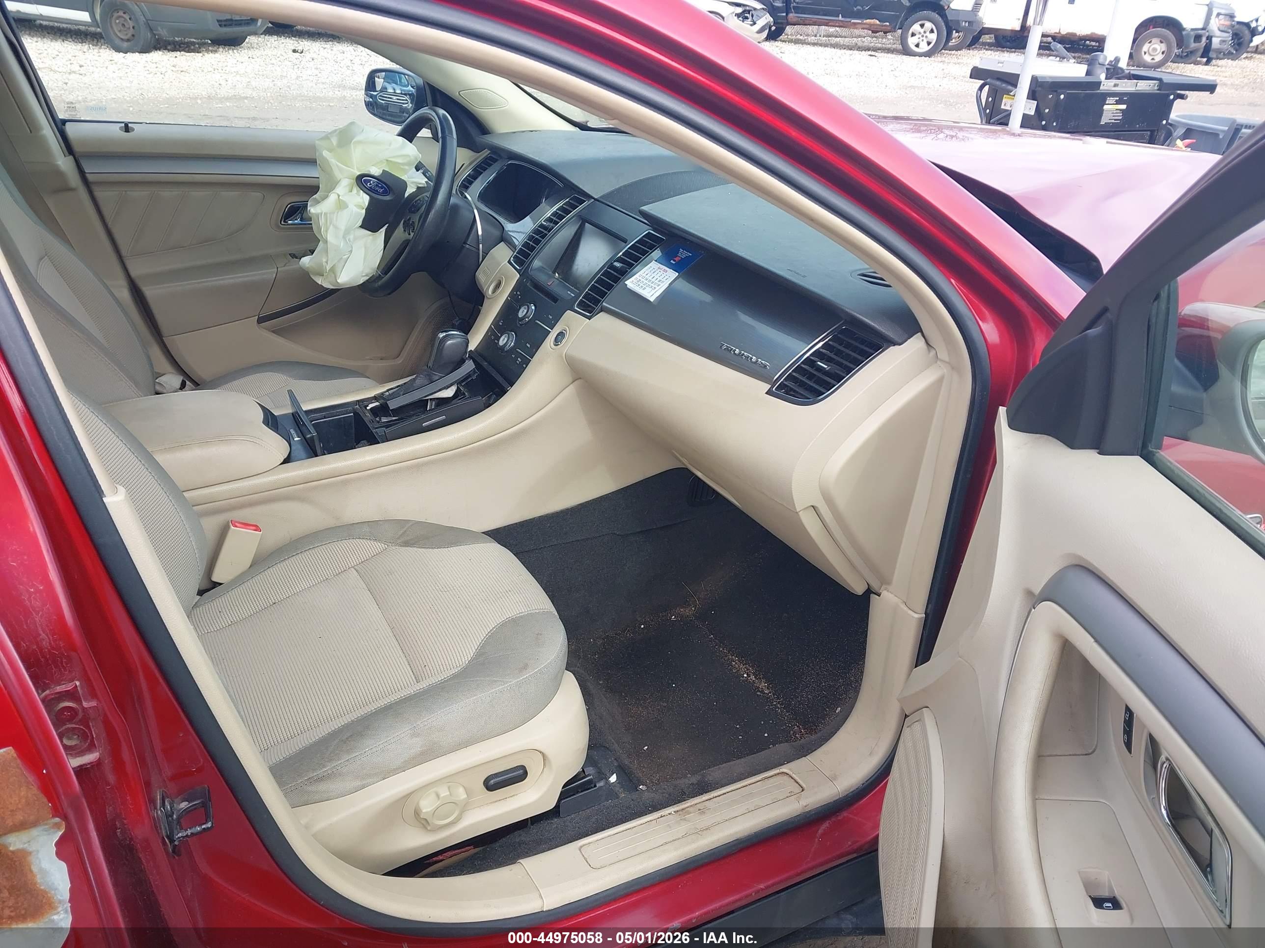 FORD TAURUS image 5