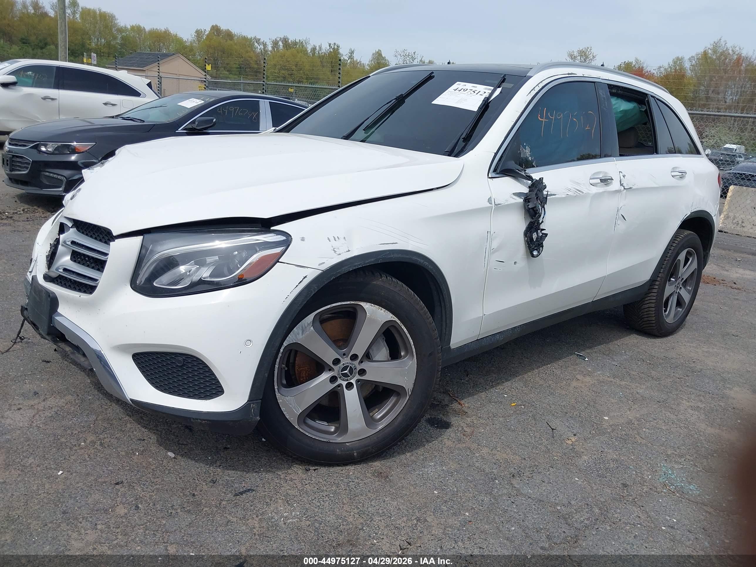 MERCEDES-BENZ GLC image 2