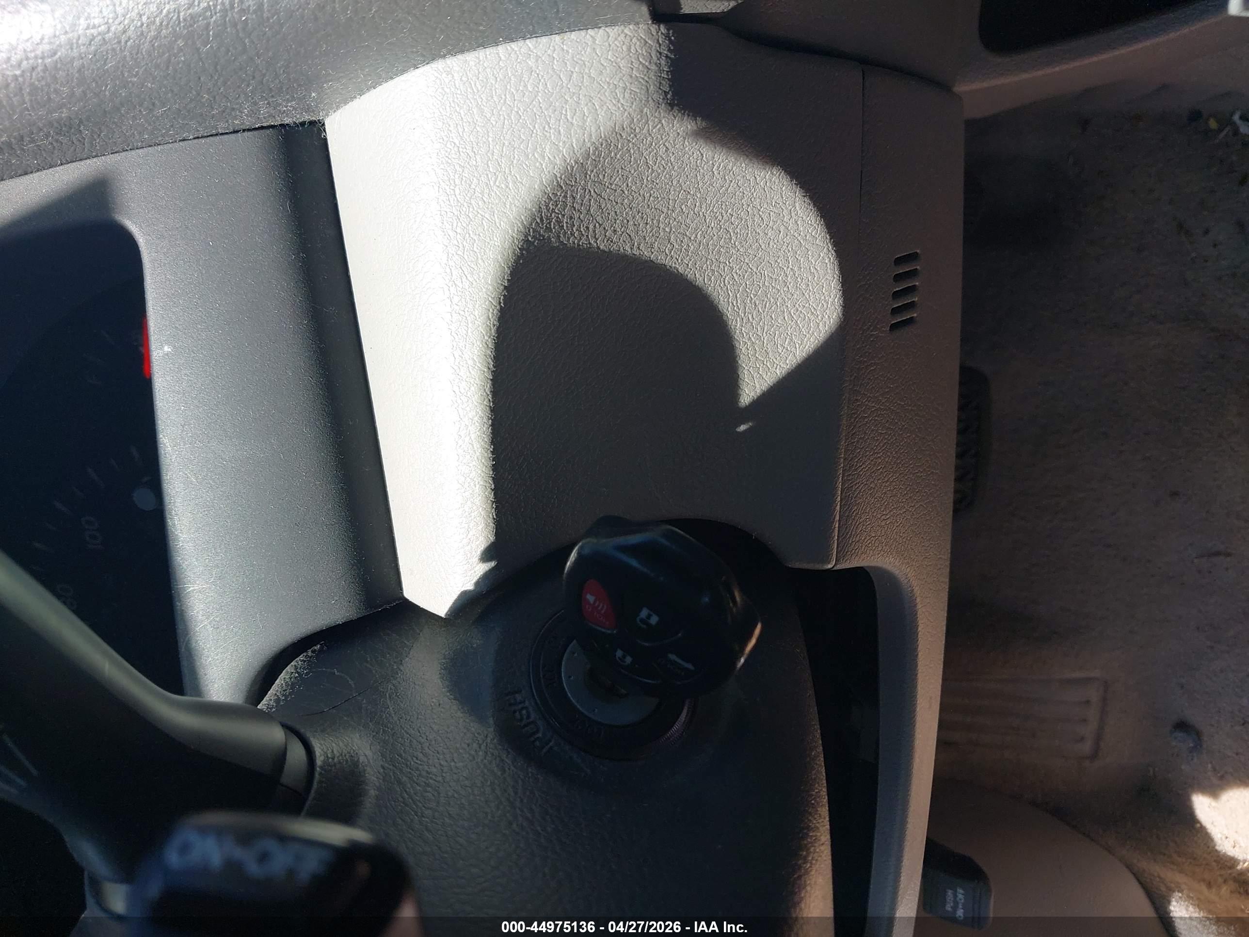 TOYOTA CAMRY image 11