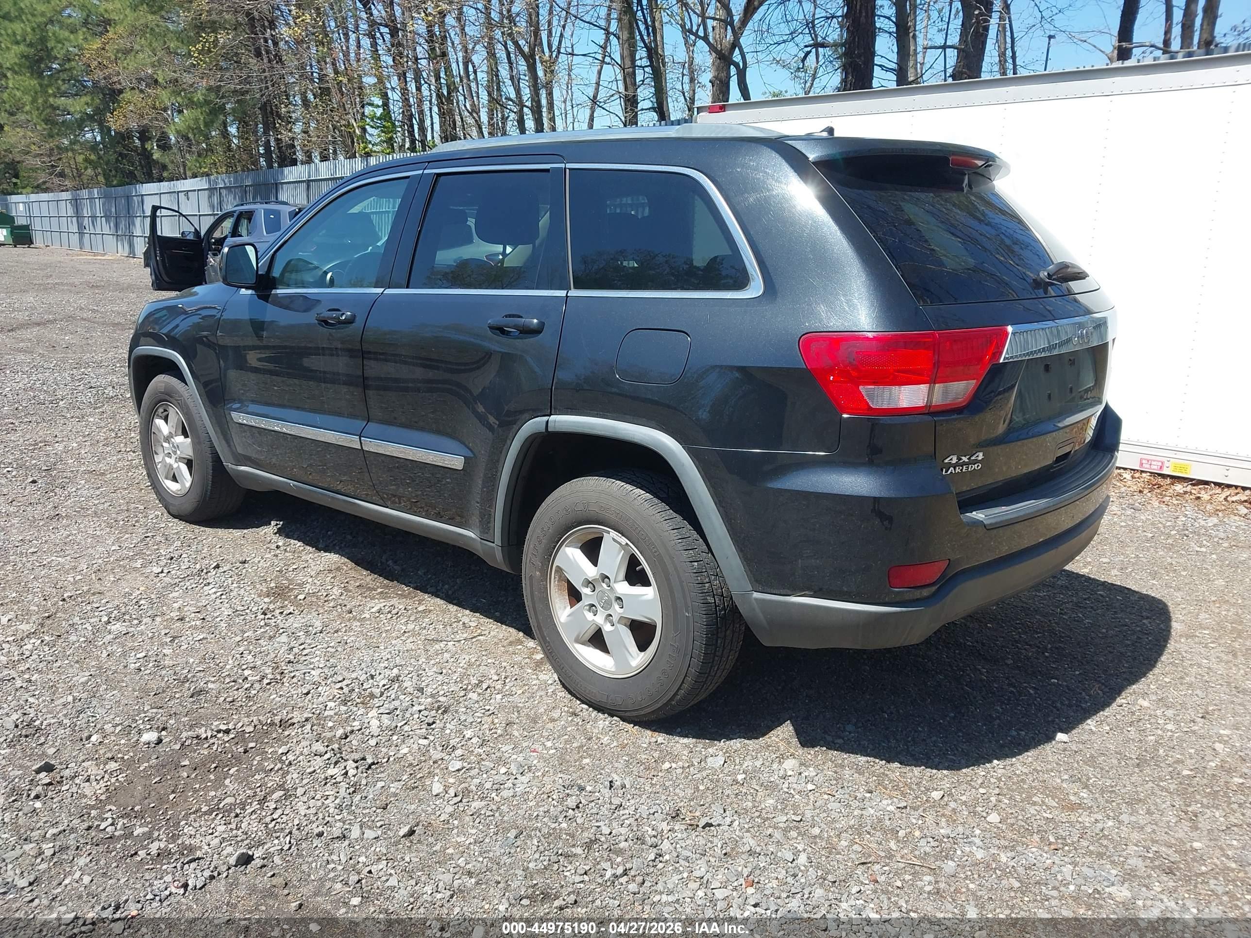 JEEP GRAND image 3