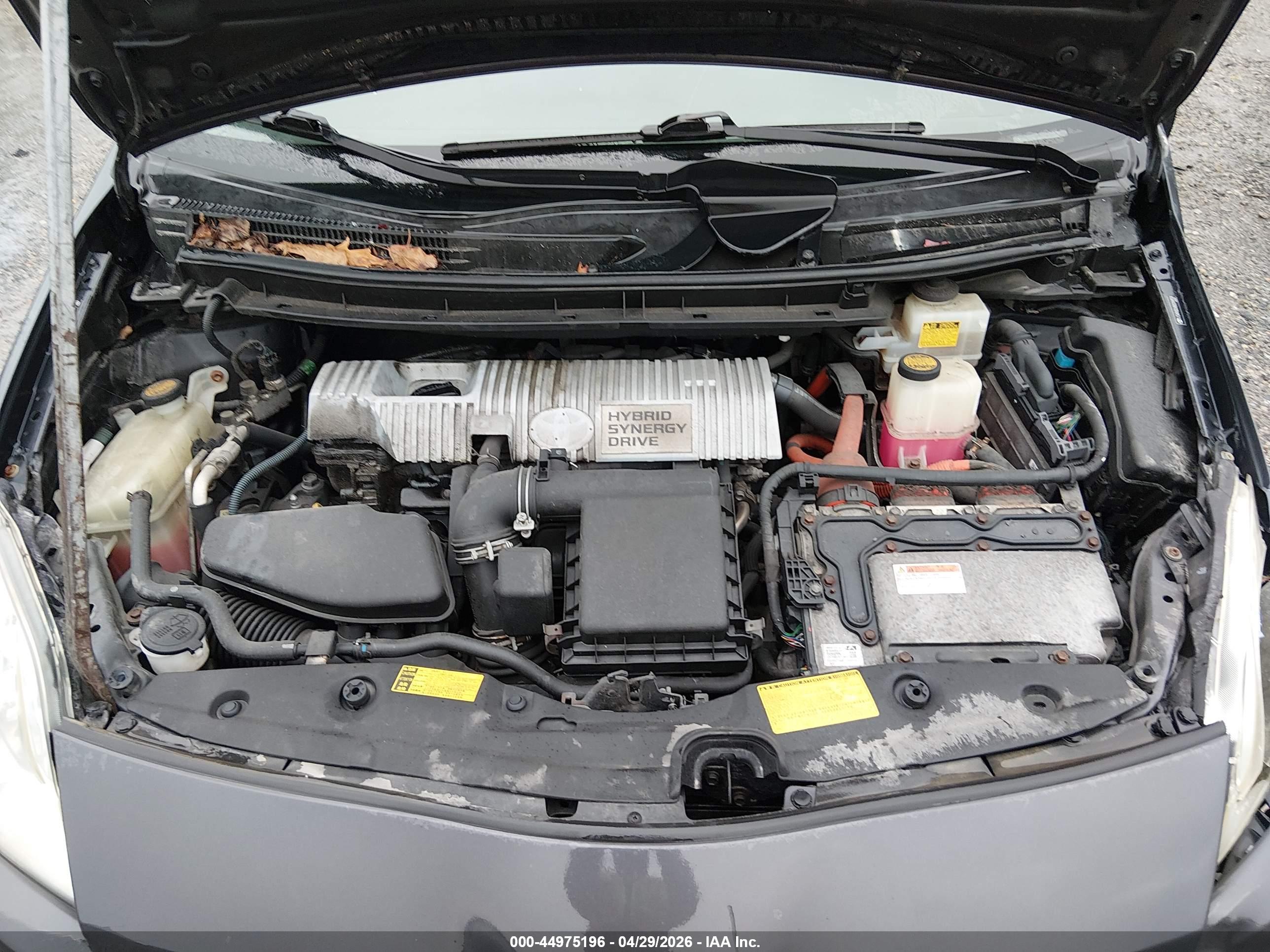 TOYOTA PRIUS image 10