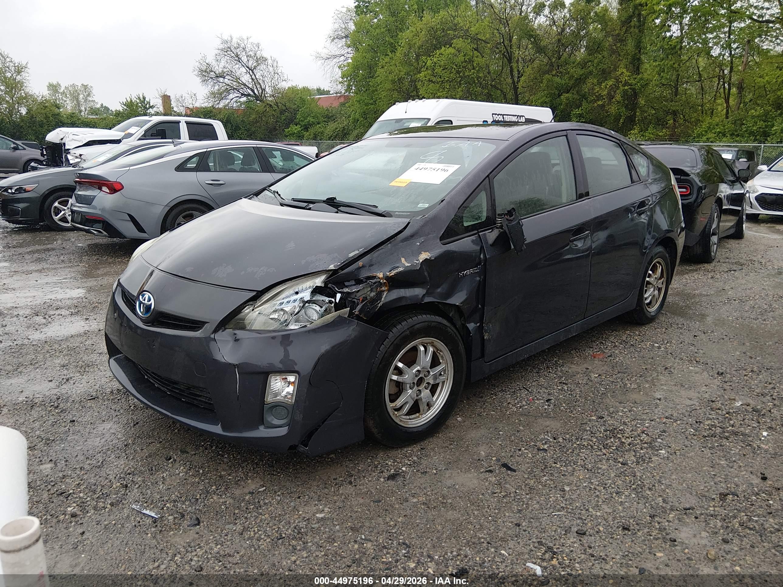 TOYOTA PRIUS image 2