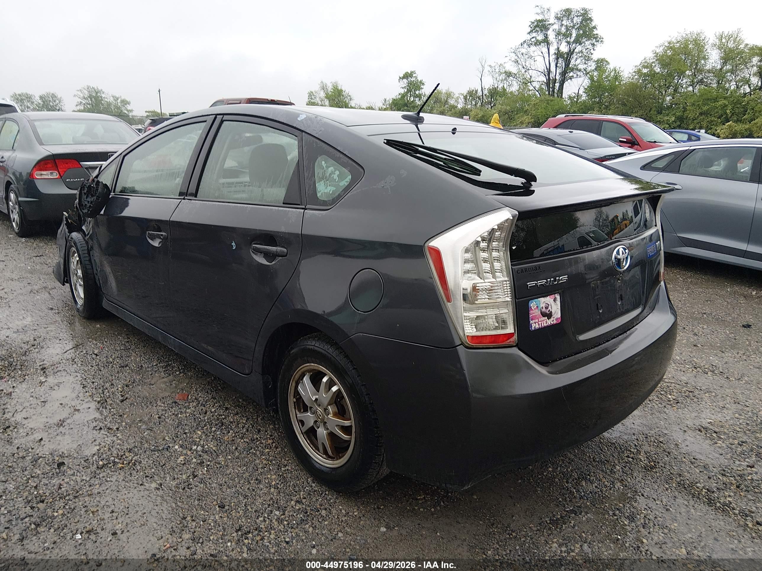 TOYOTA PRIUS image 3