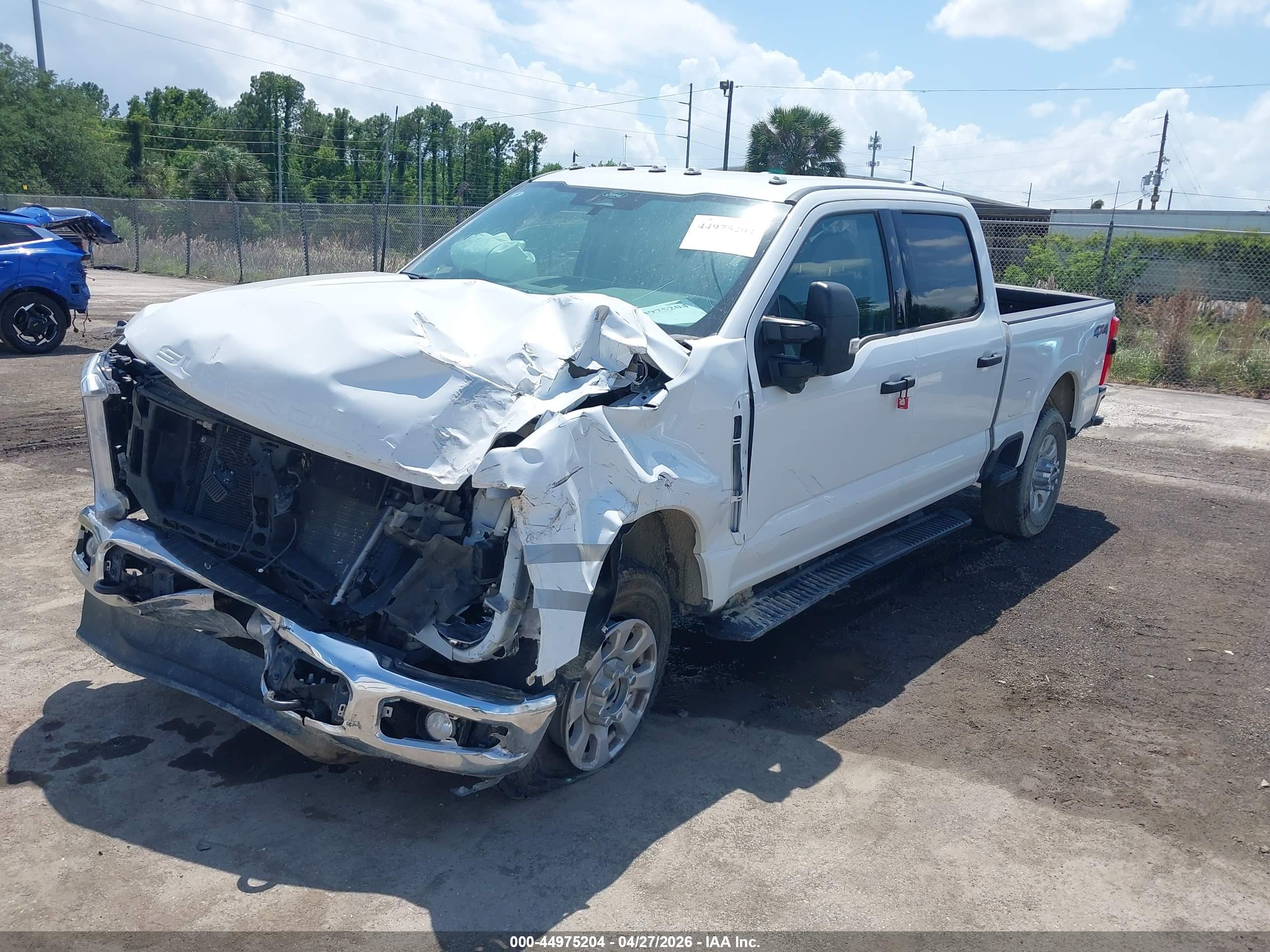 FORD F-250 image 2